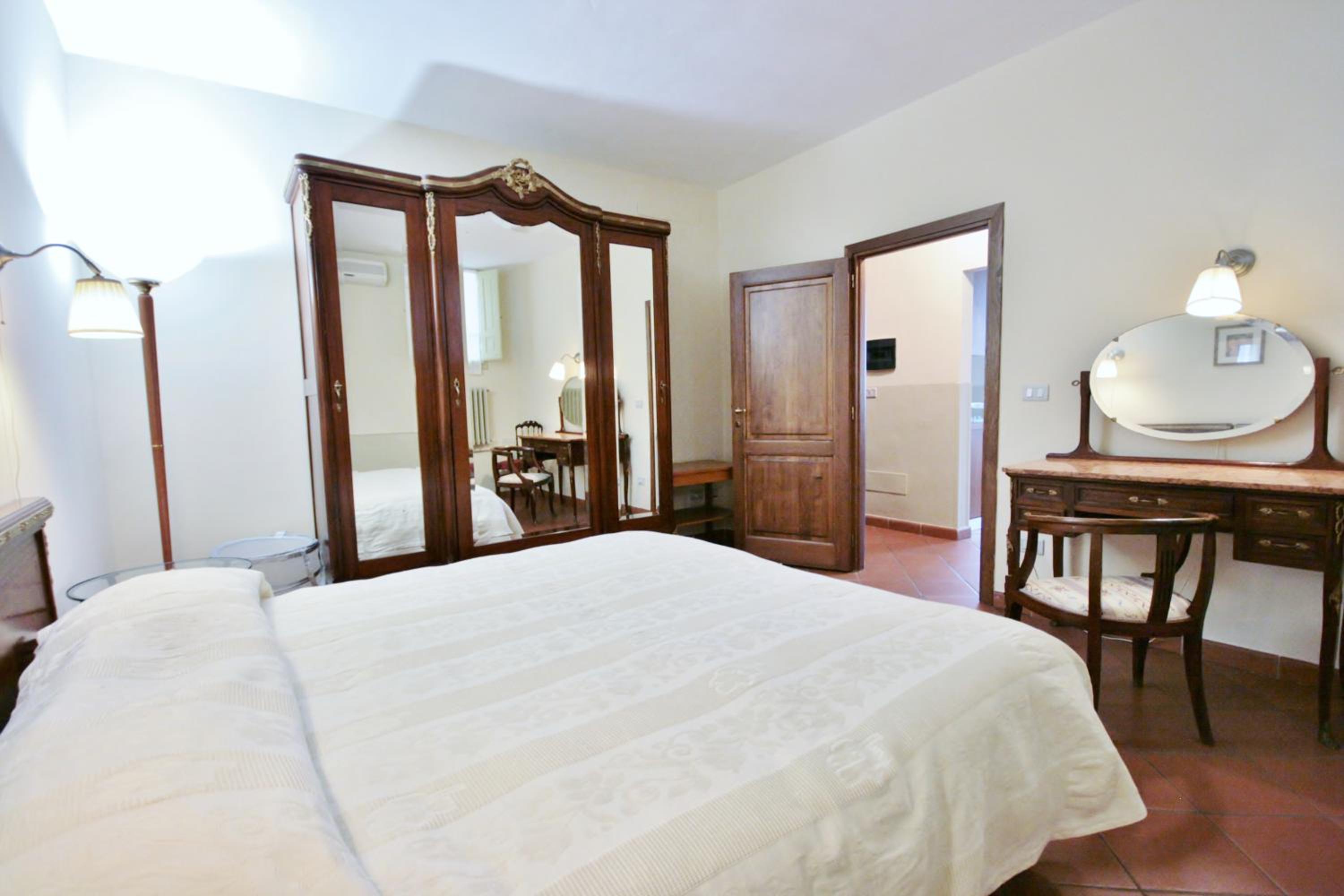 Apartment - Split Level photo 1