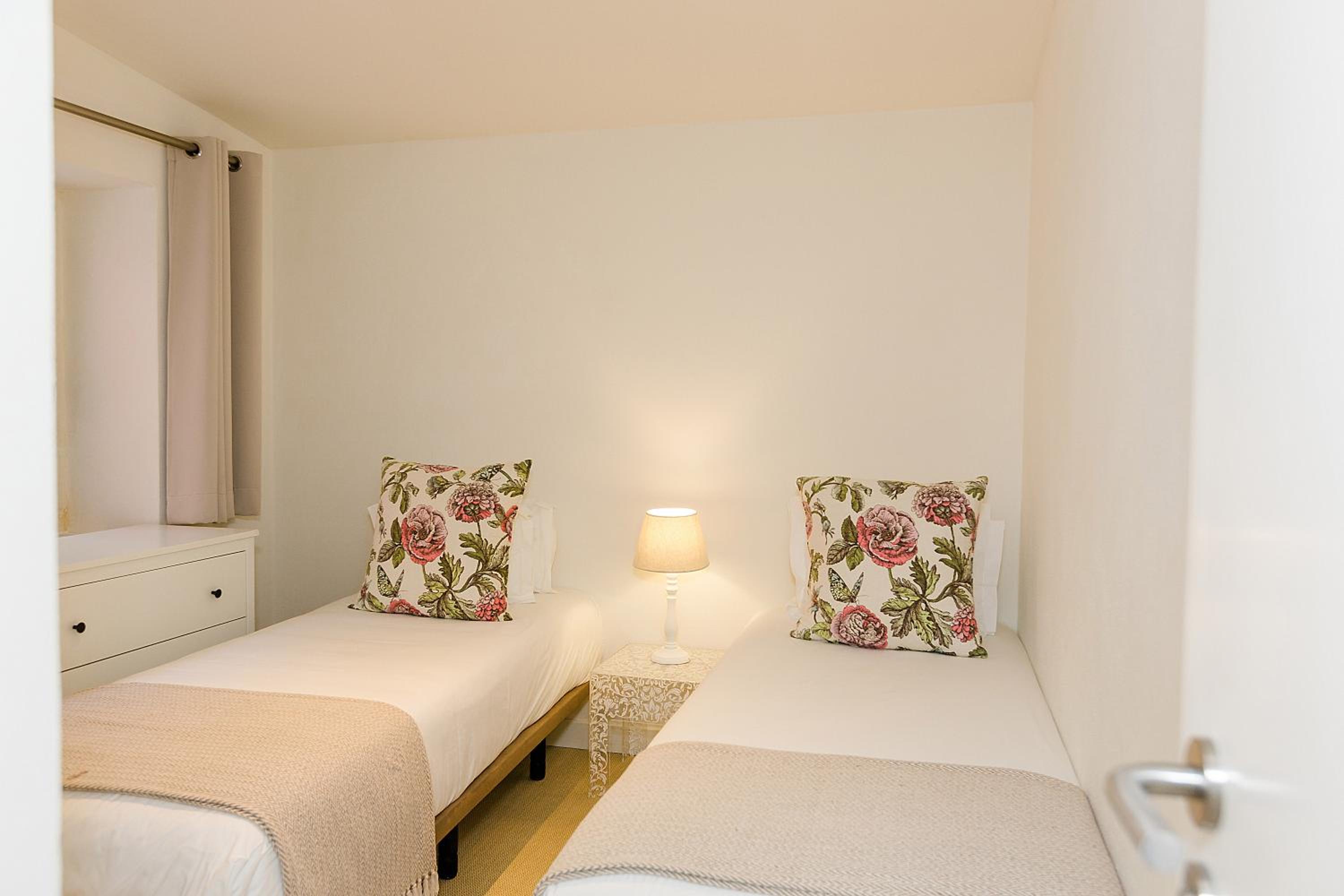 Standard Two-Bedroom Apartment - Photo 7