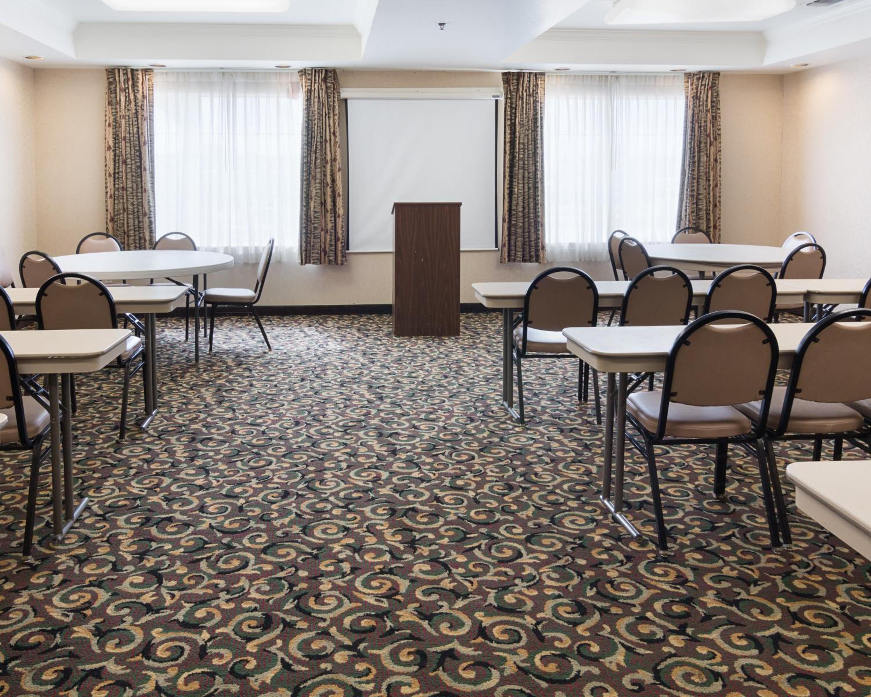 King Room - Disability Access/Non-Smoking - Photo 12