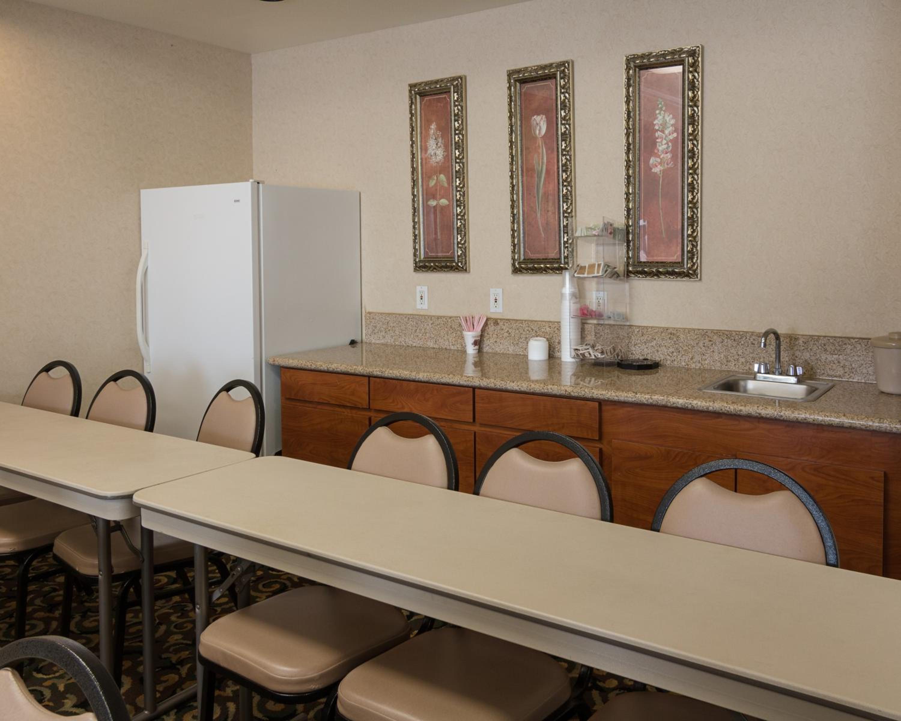 King Room - Disability Access/Non-Smoking - Photo 2