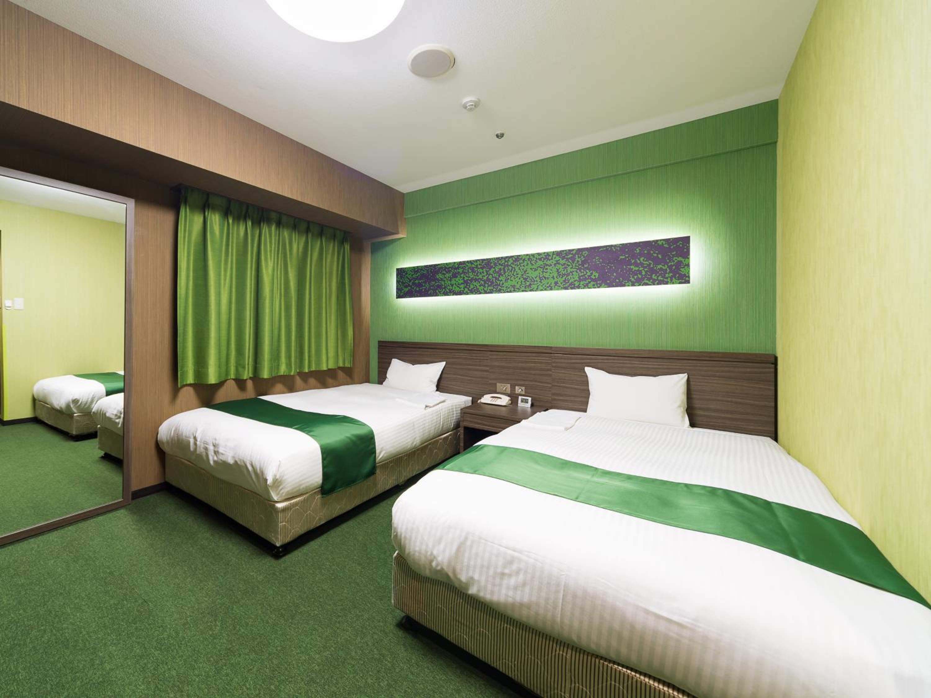 Twin Room - Non-Smoking - Photo 8