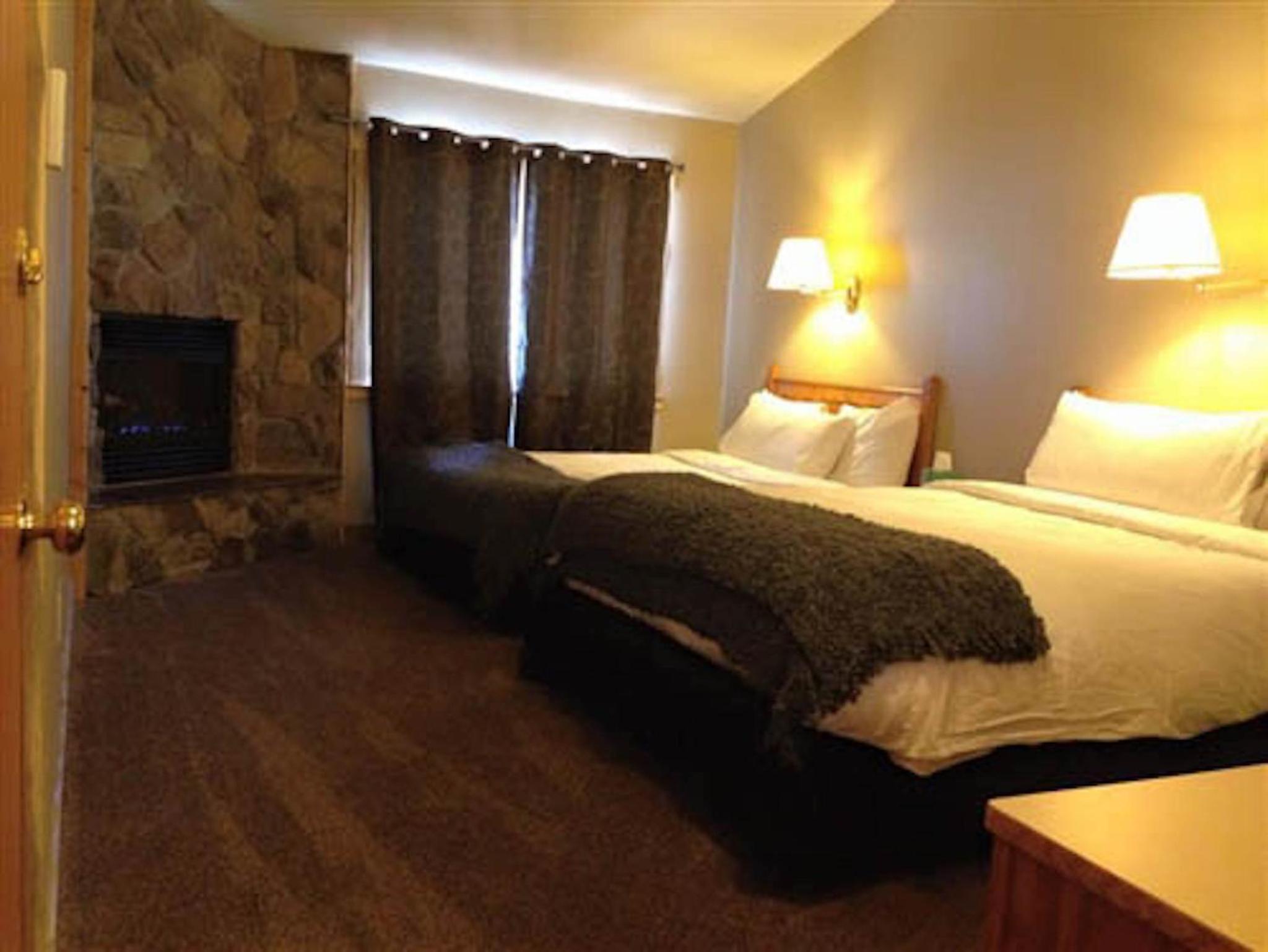 Standard Double Room - Photo 8