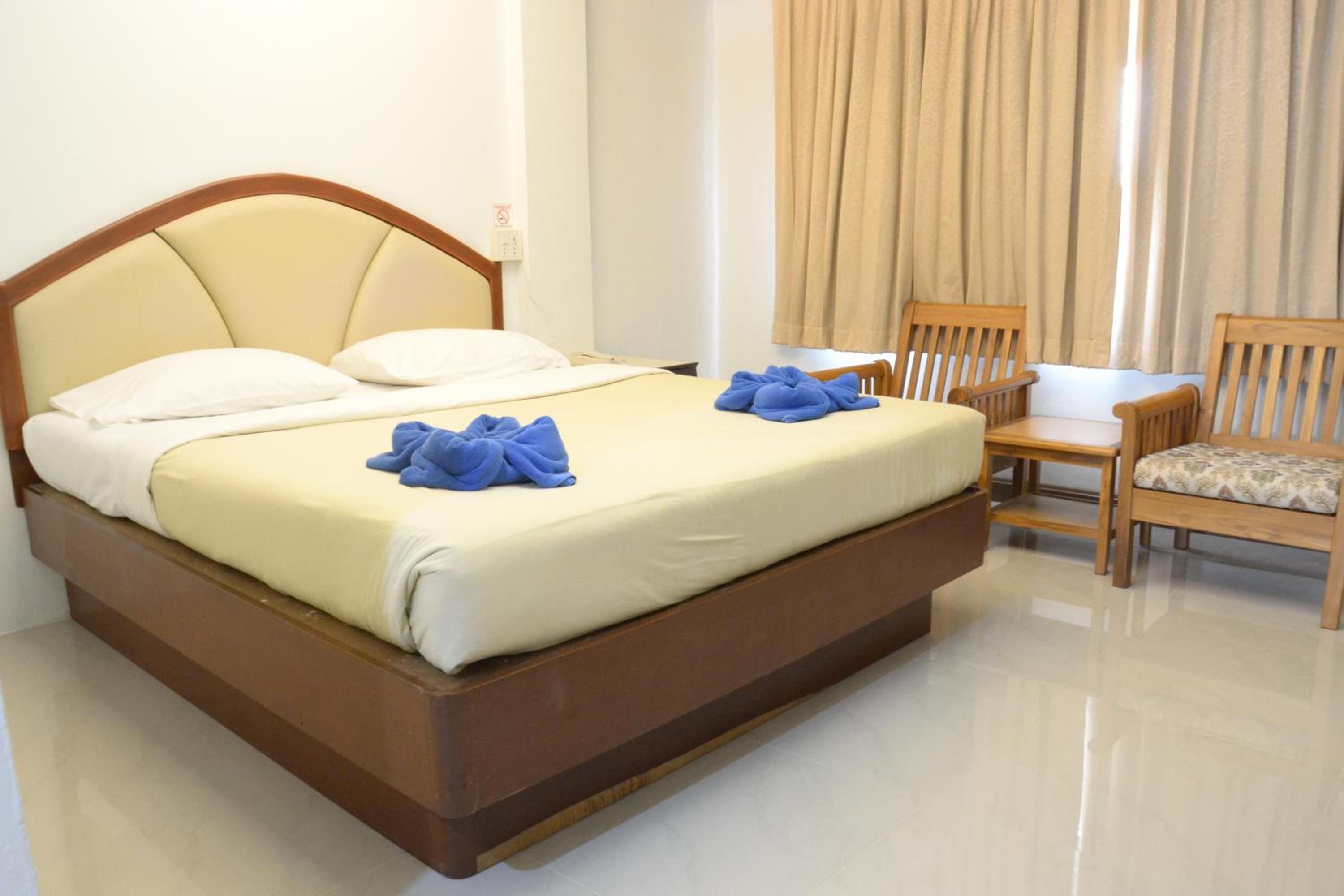 Budget Double Room photo 2