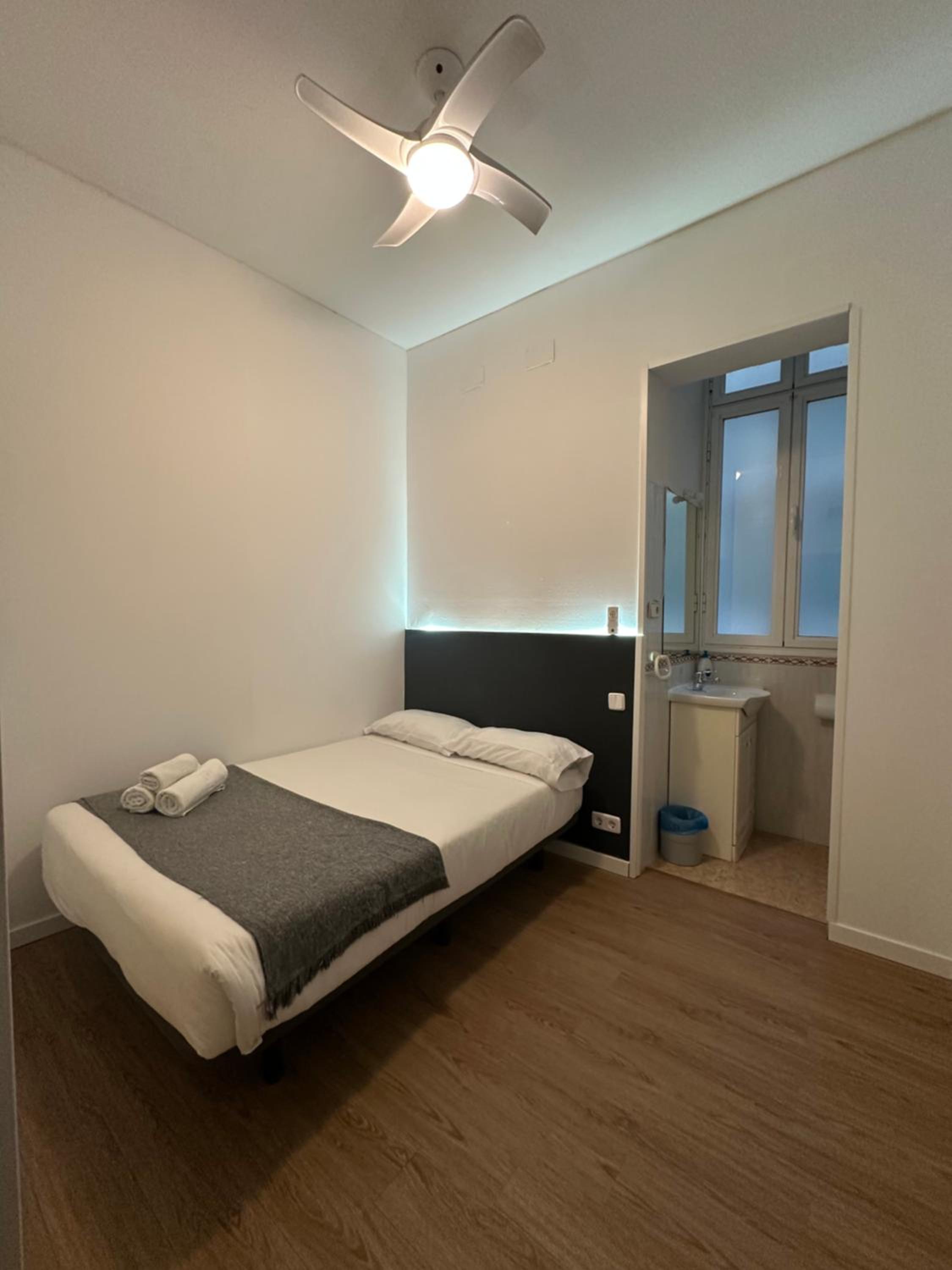 Habitación Doble con Baño Privado