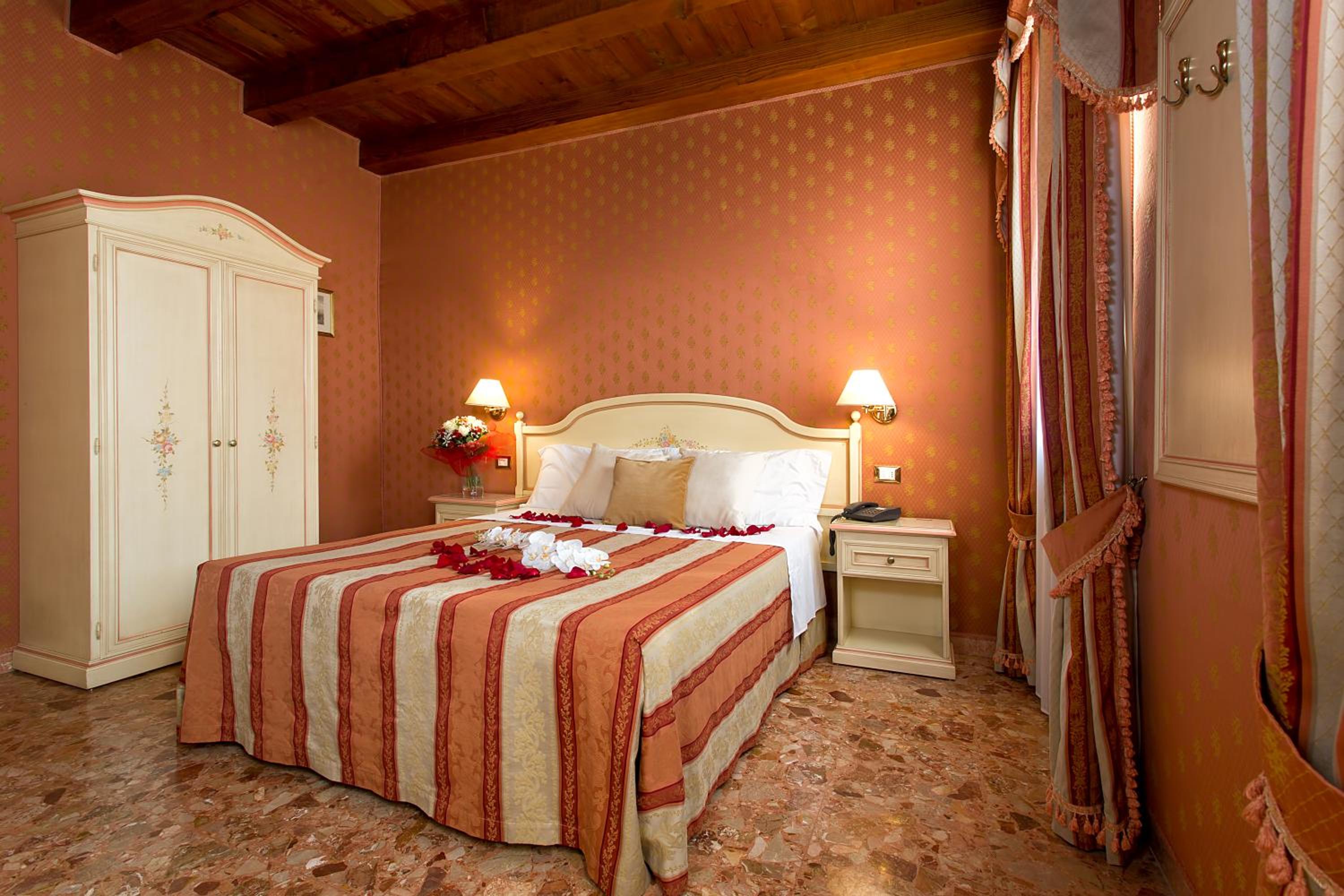 Comfort Double Room - Photo 13