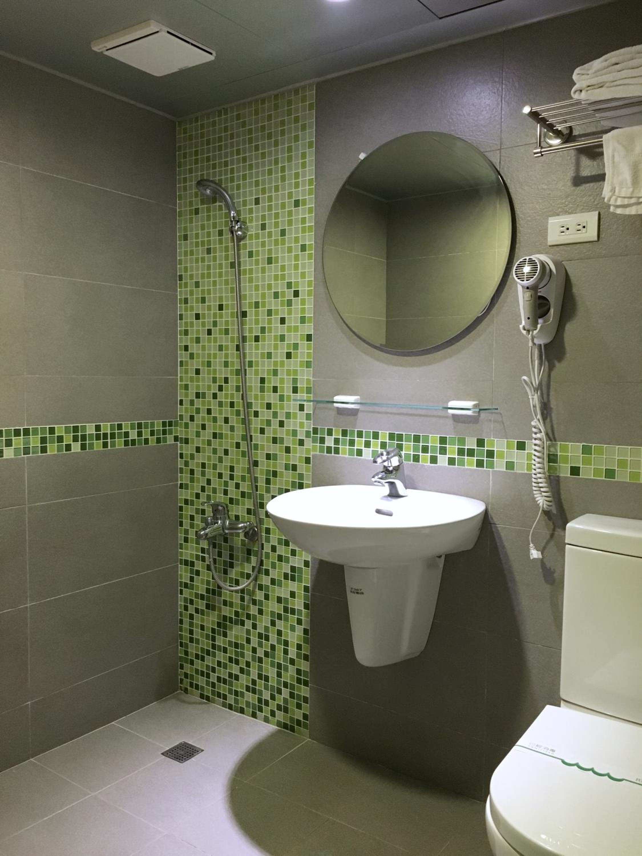Standard Quadruple Room - Photo 5