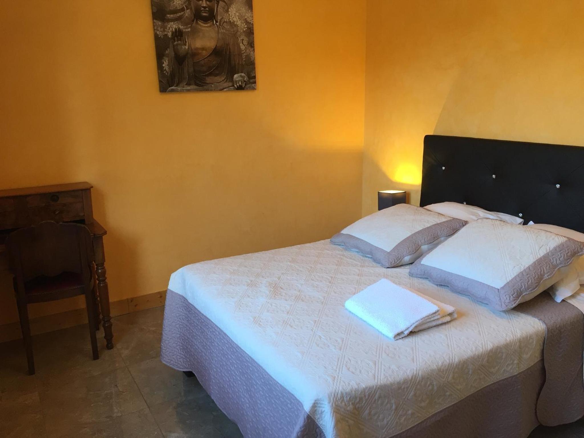 Double Room with Private Bathroom photo 3