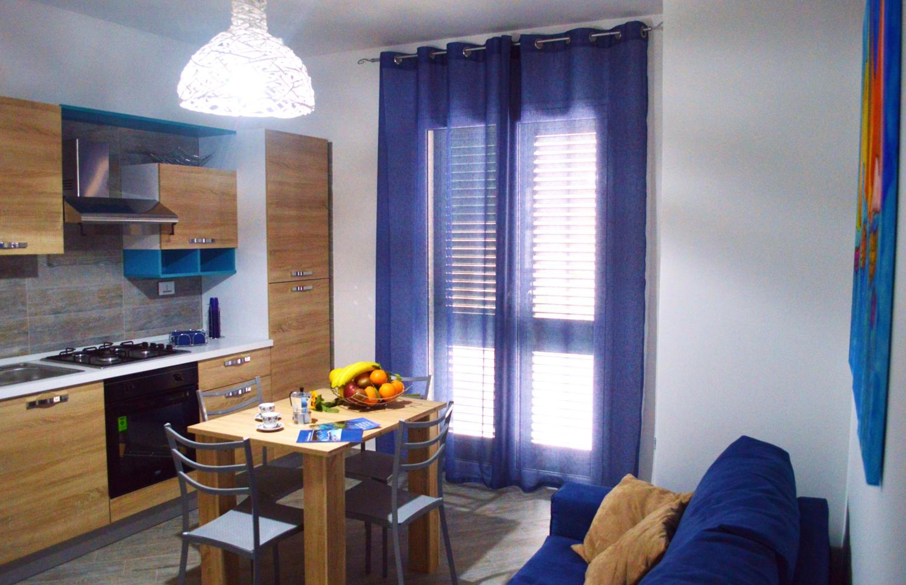 One-Bedroom Apartment With Balcony - Via P. Calvi 35 photo 2