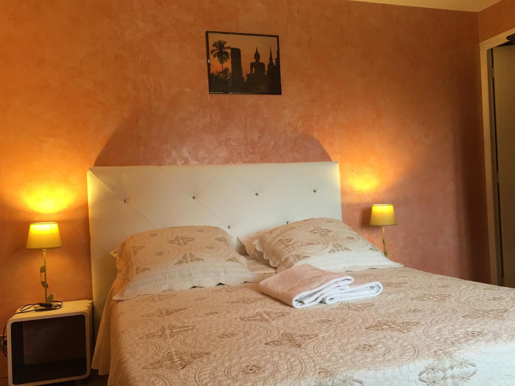 Double Room with Private Bathroom photo 1