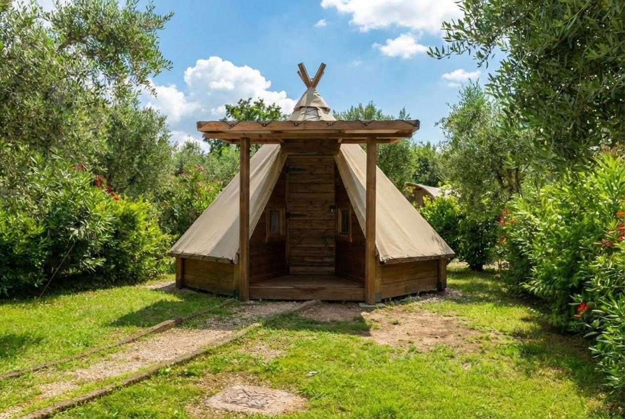 Junior Teepee Tent photo 1