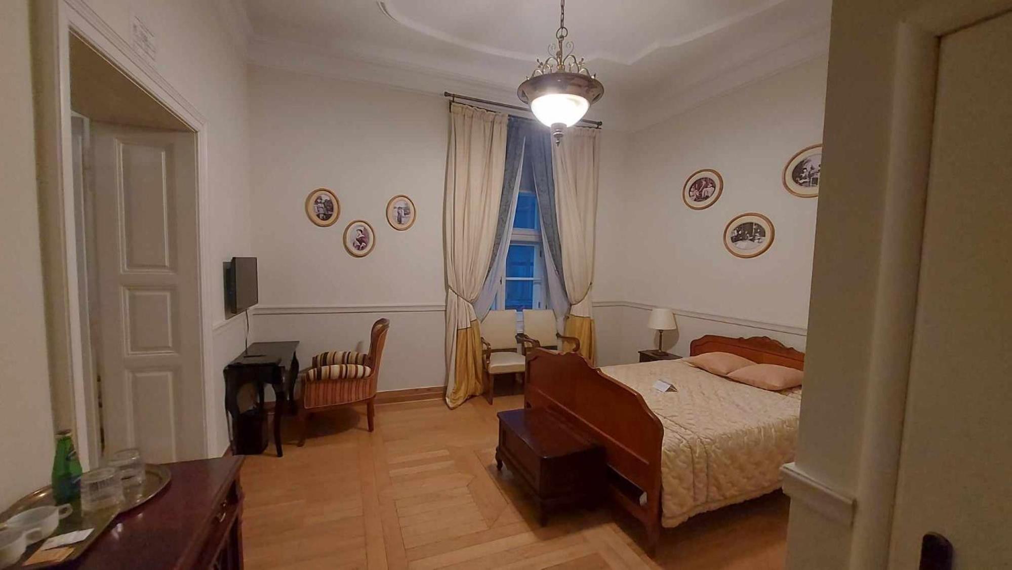 Deluxe Queen Room photo 1