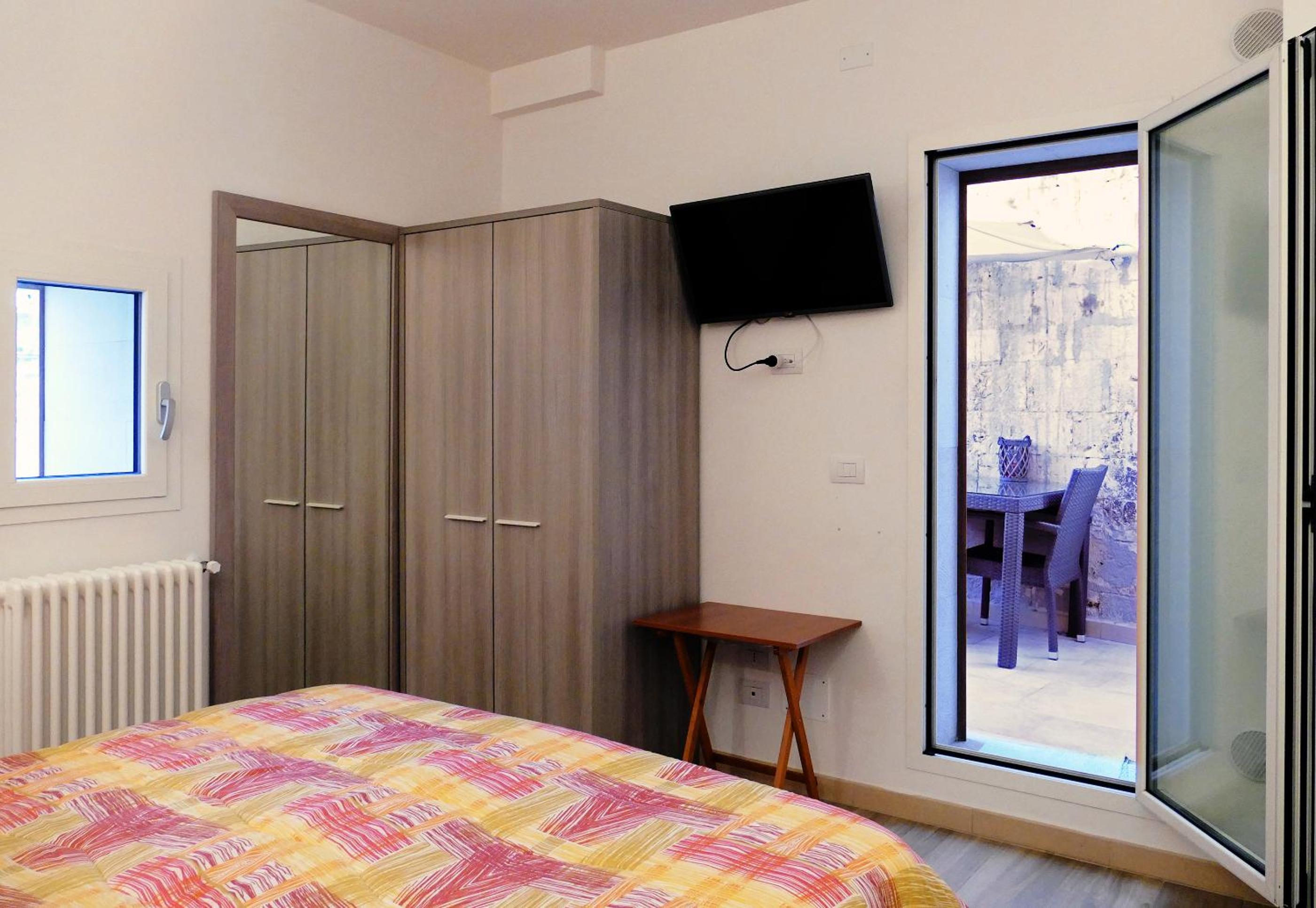Superior Double or Twin Room with Garden View photo 3