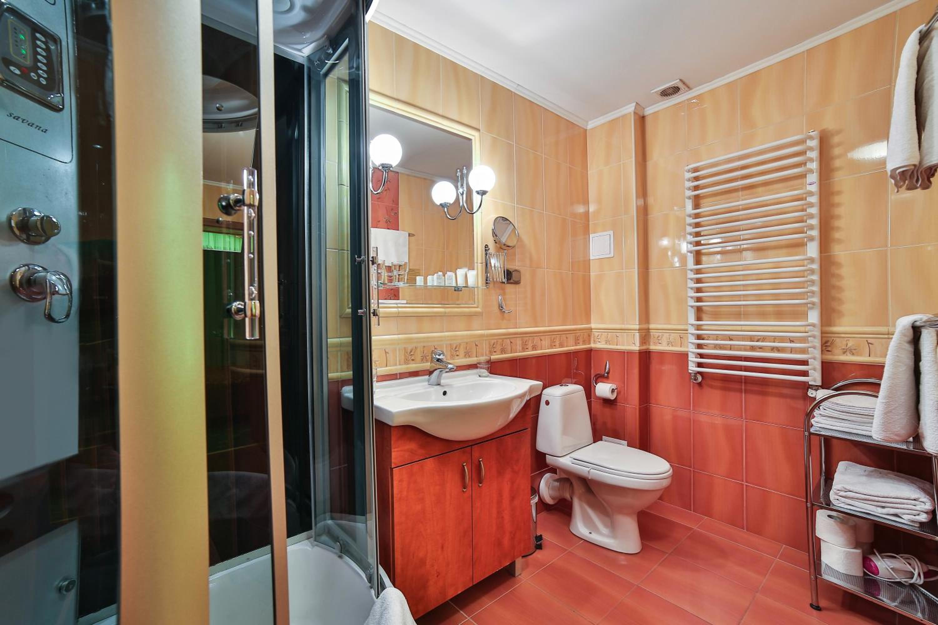Double or Twin Room with Balcony - Photo 1
