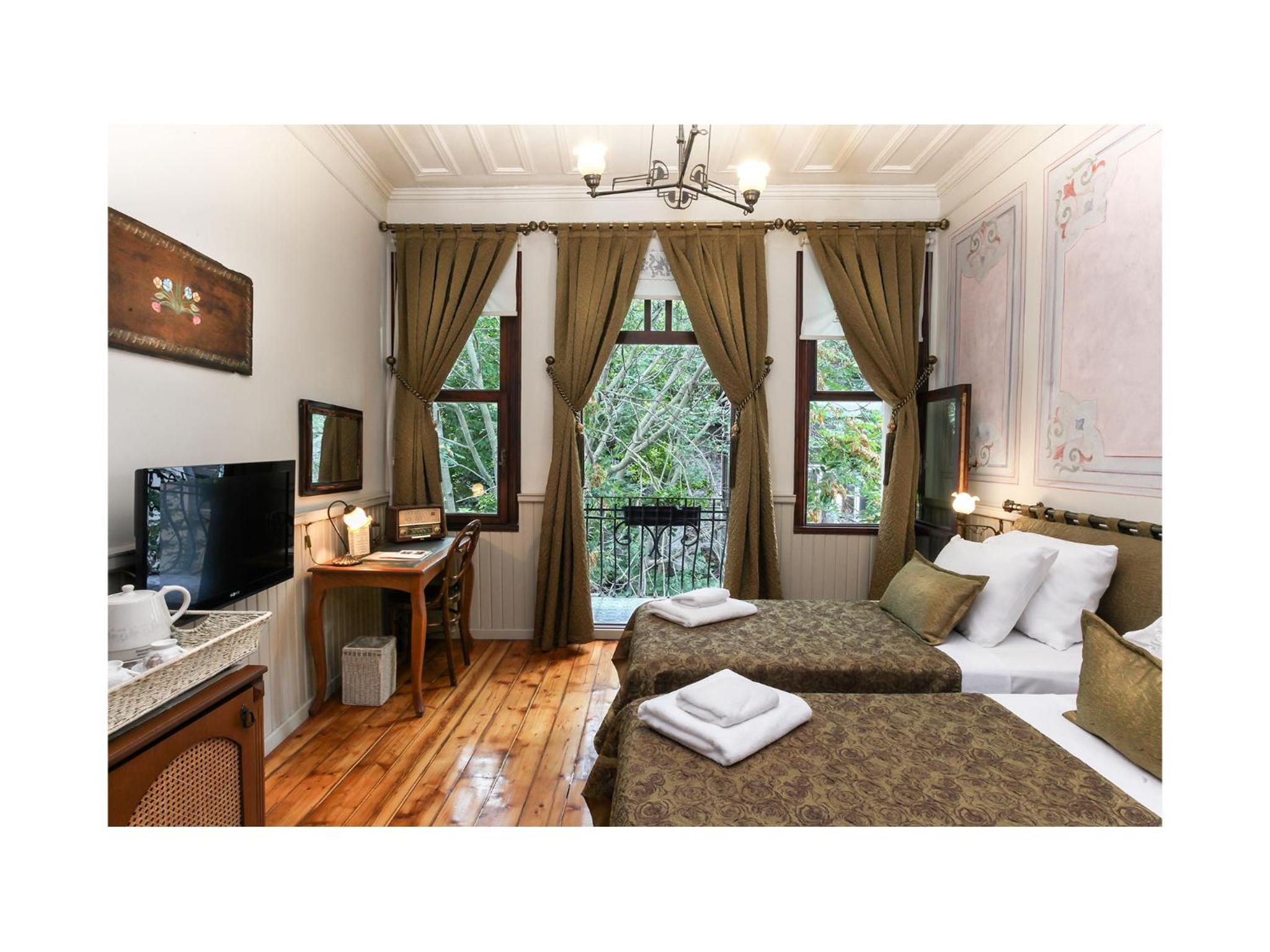 Standard Double Room photo 2