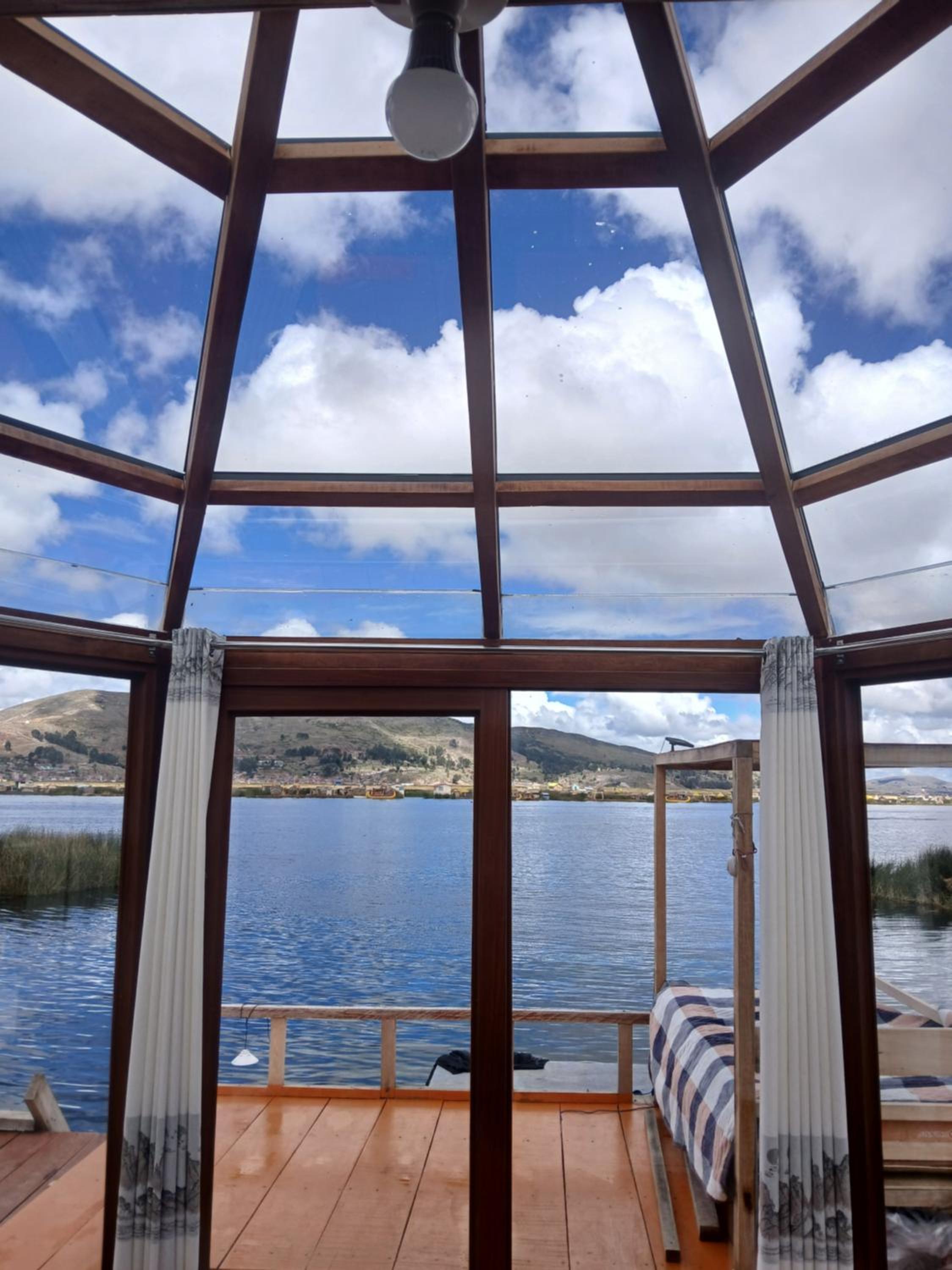Suite with Lake View photo 1