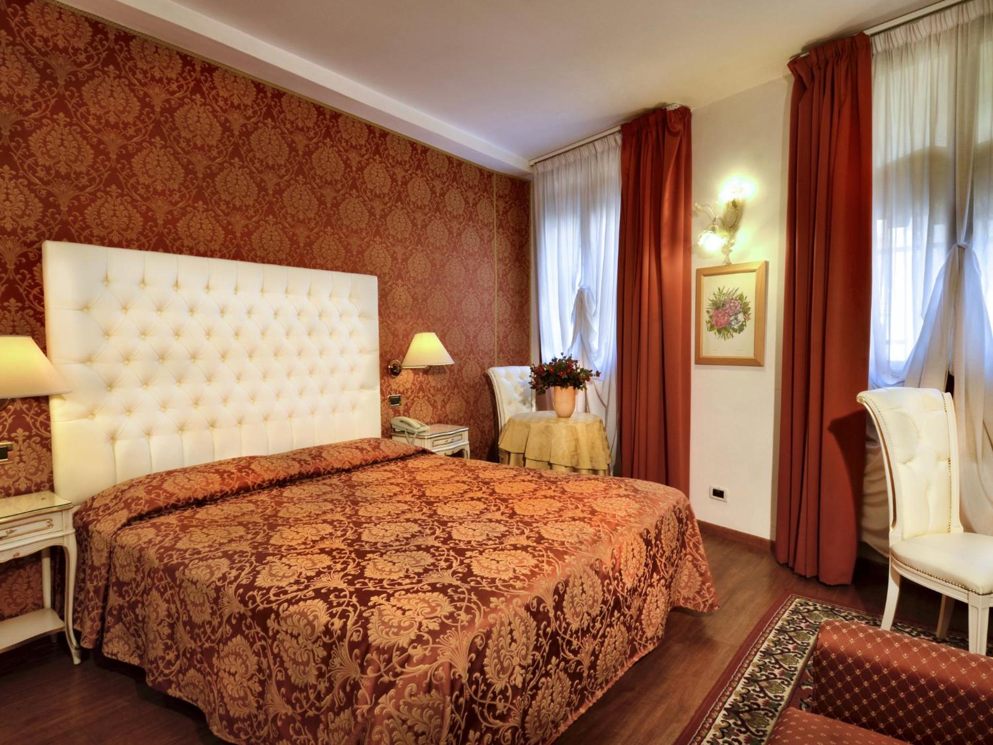 Double or Twin Room photo 1