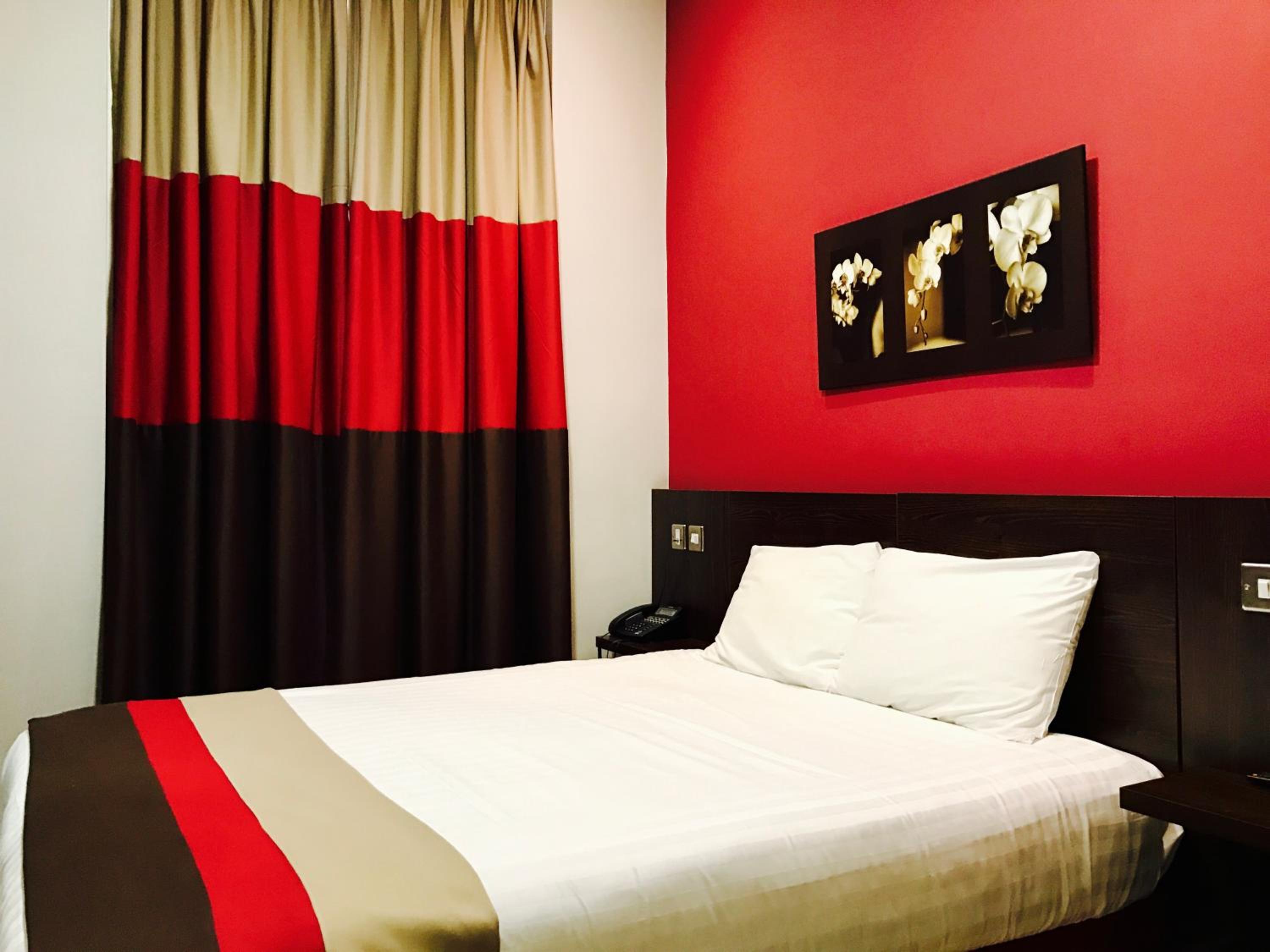 Deluxe Double Room photo 2