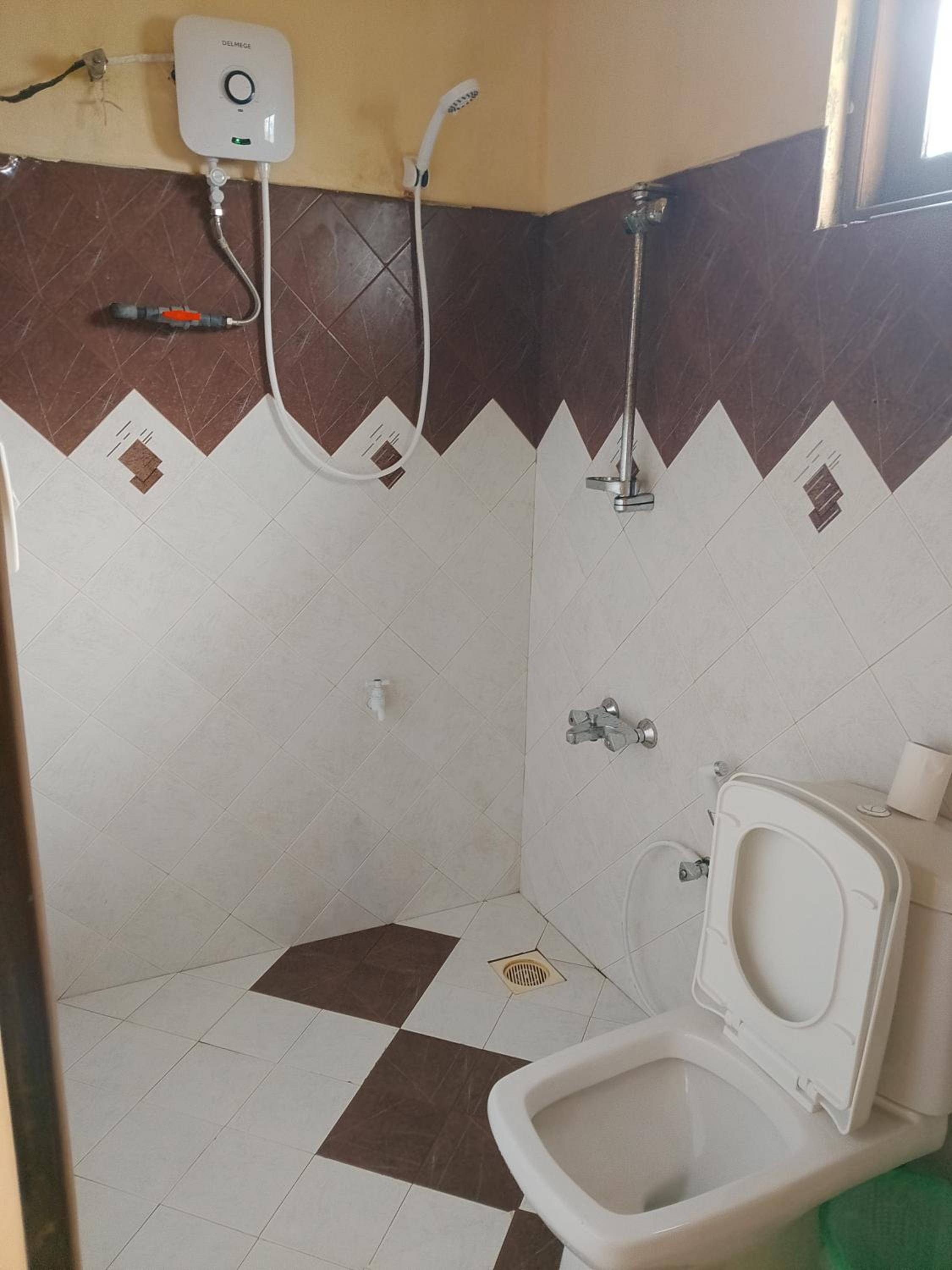 Family Room with Private Bathroom photo 3