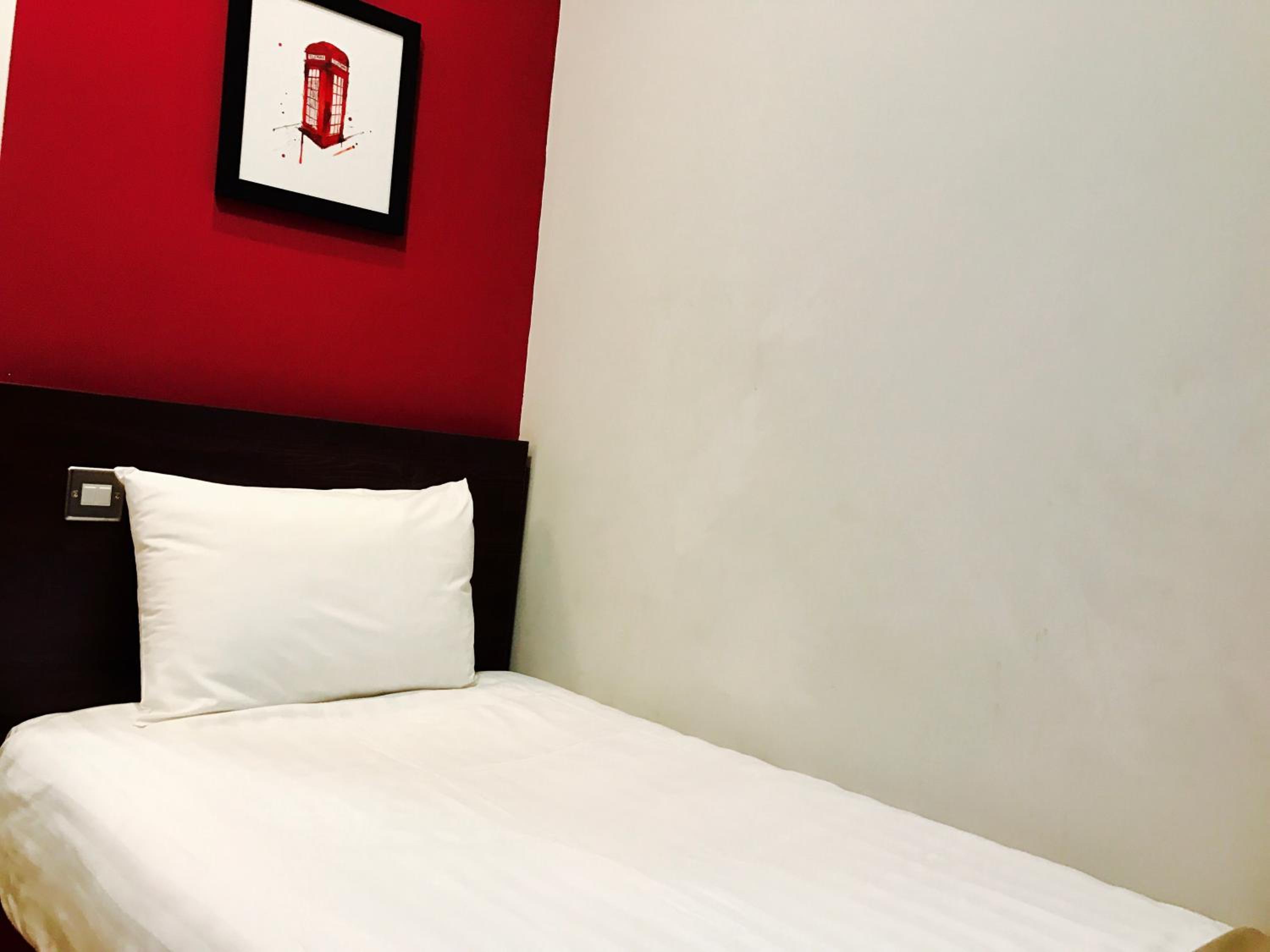 Single Room photo 3