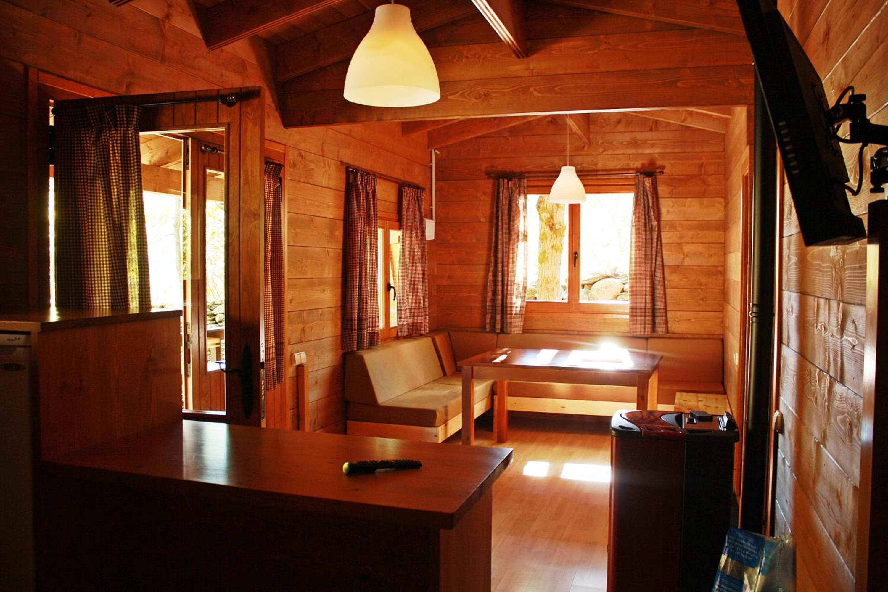 Bungalow (6 adultos)