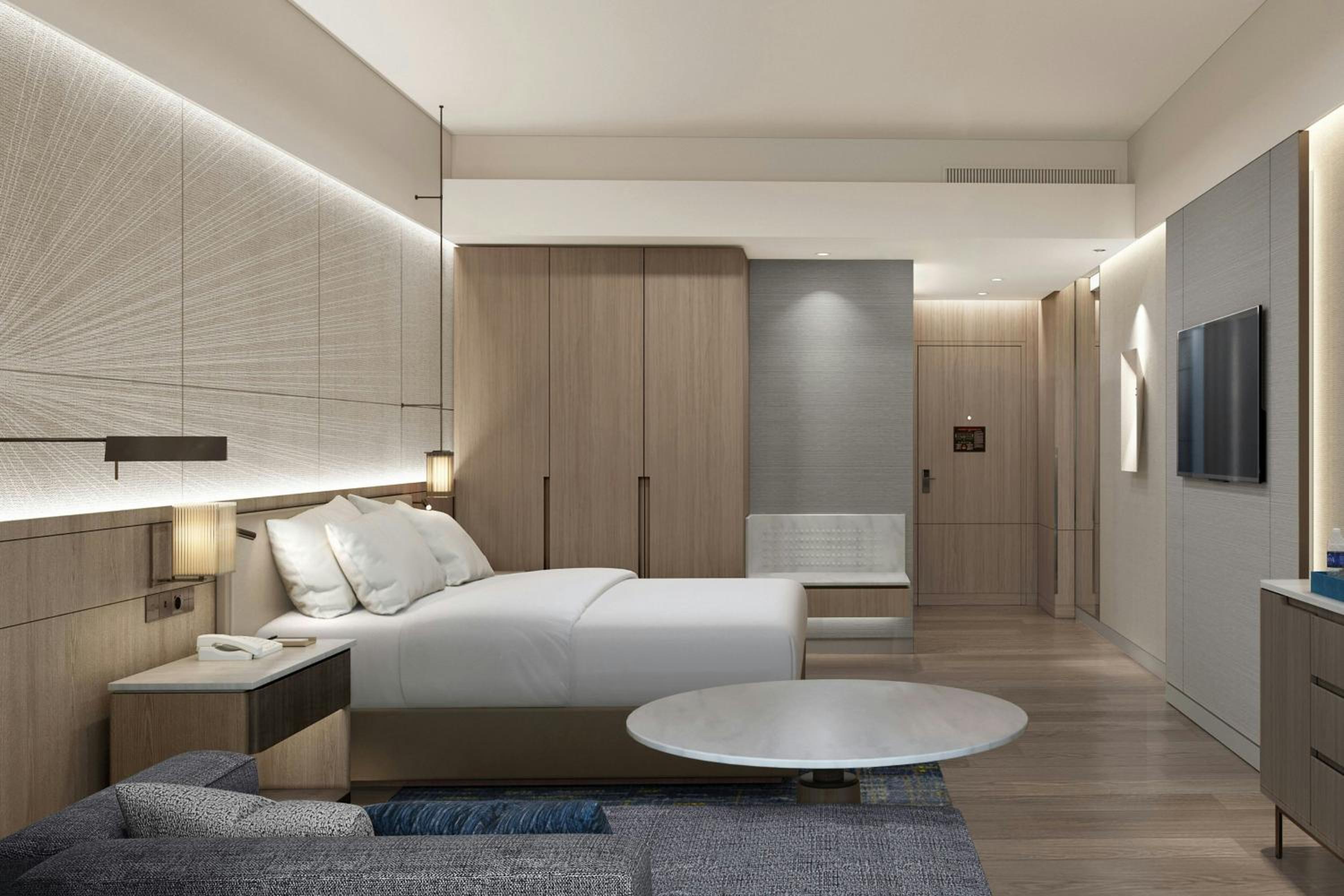 Executive King Suite with City View - Photo 2