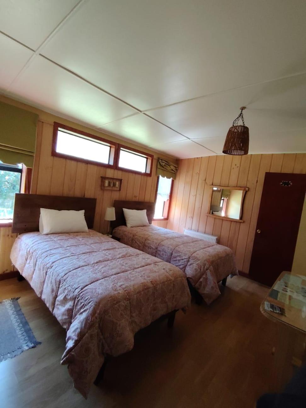 Standard Twin Room photo 3