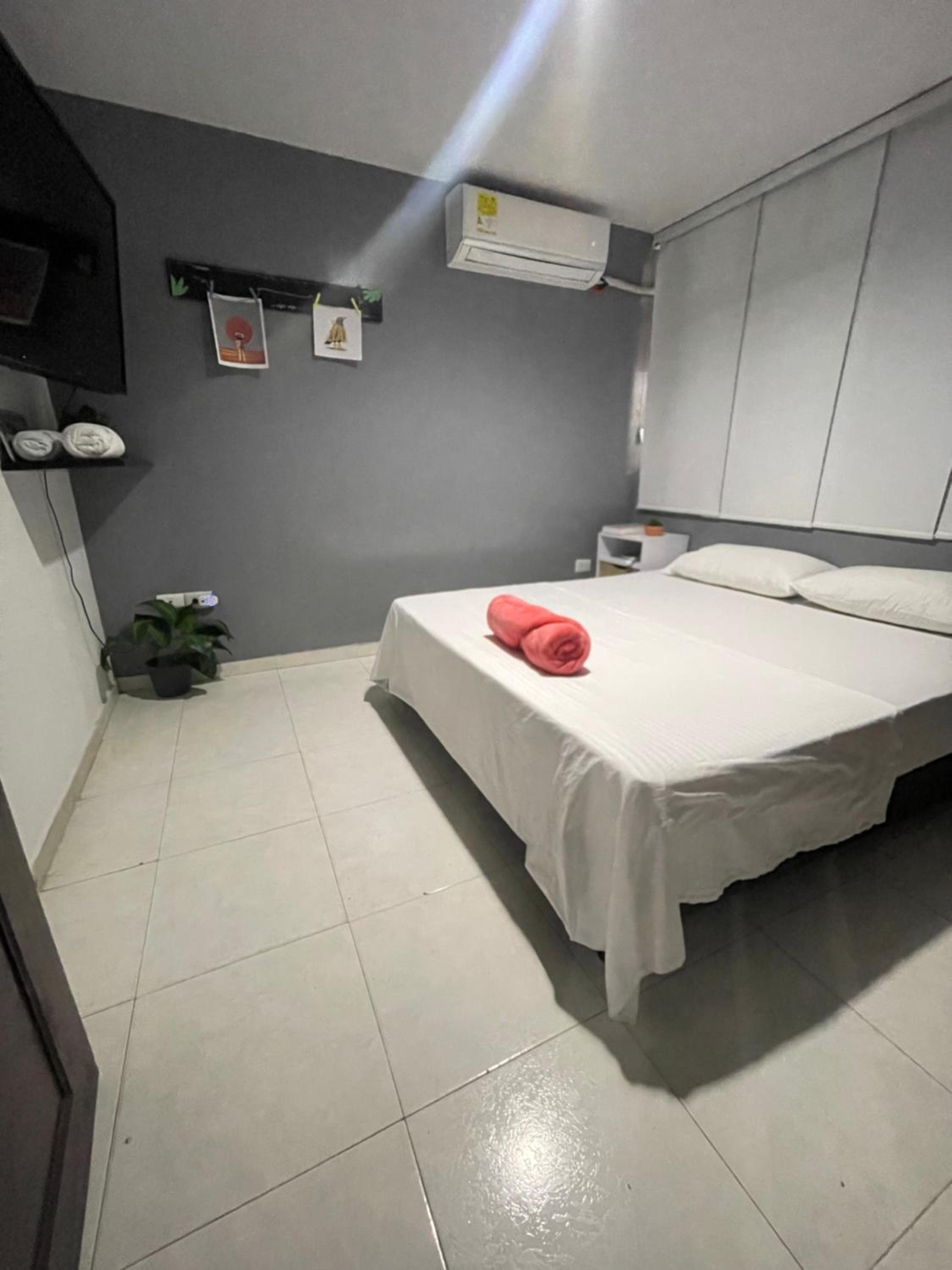 Deluxe One-Bedroom Apartment with Garden View photo 3