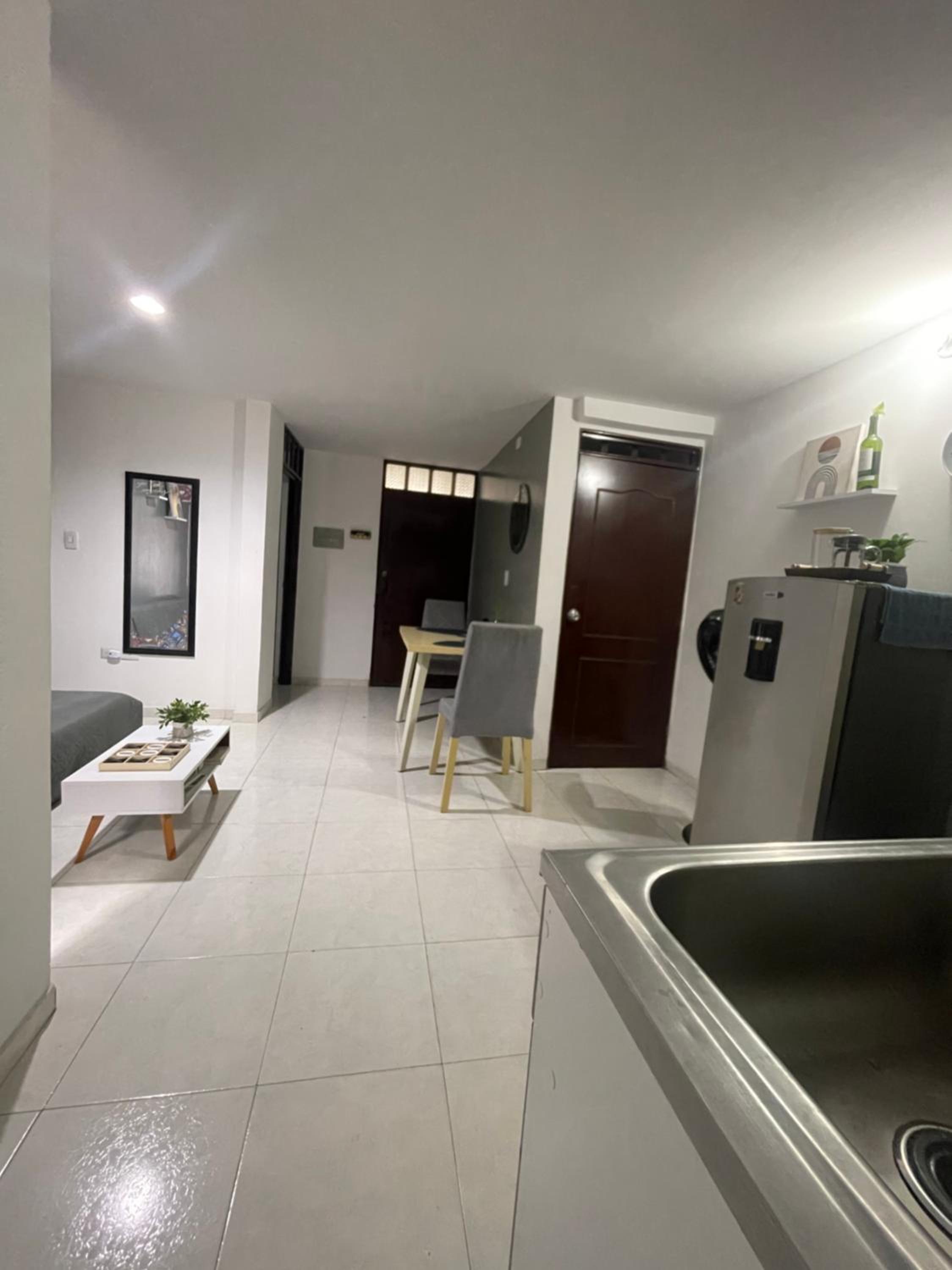 Deluxe One-Bedroom Apartment with Garden View photo 2