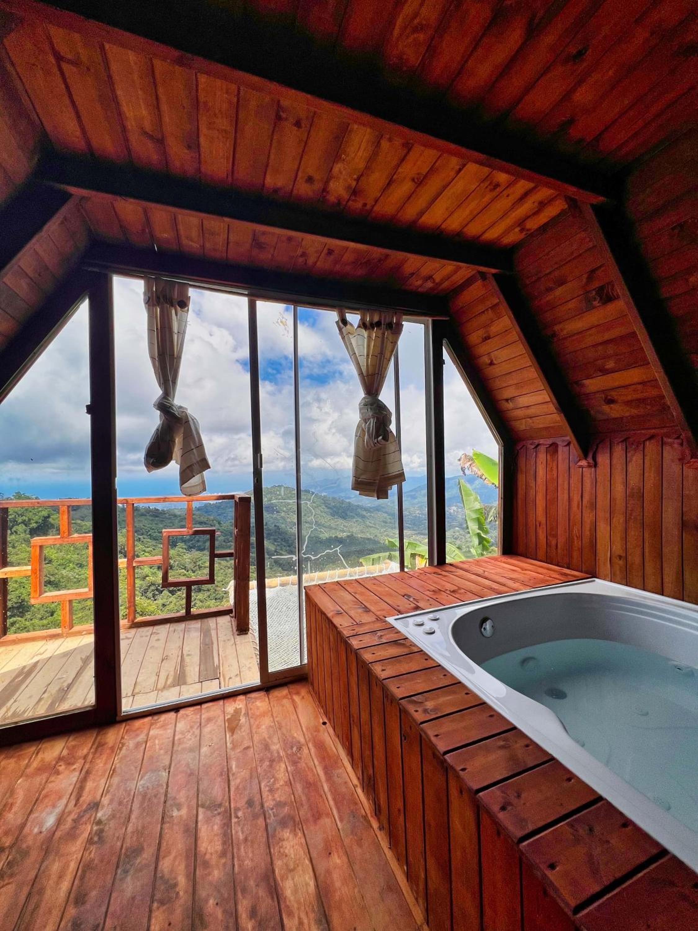 Deluxe Suite with Spa Bath