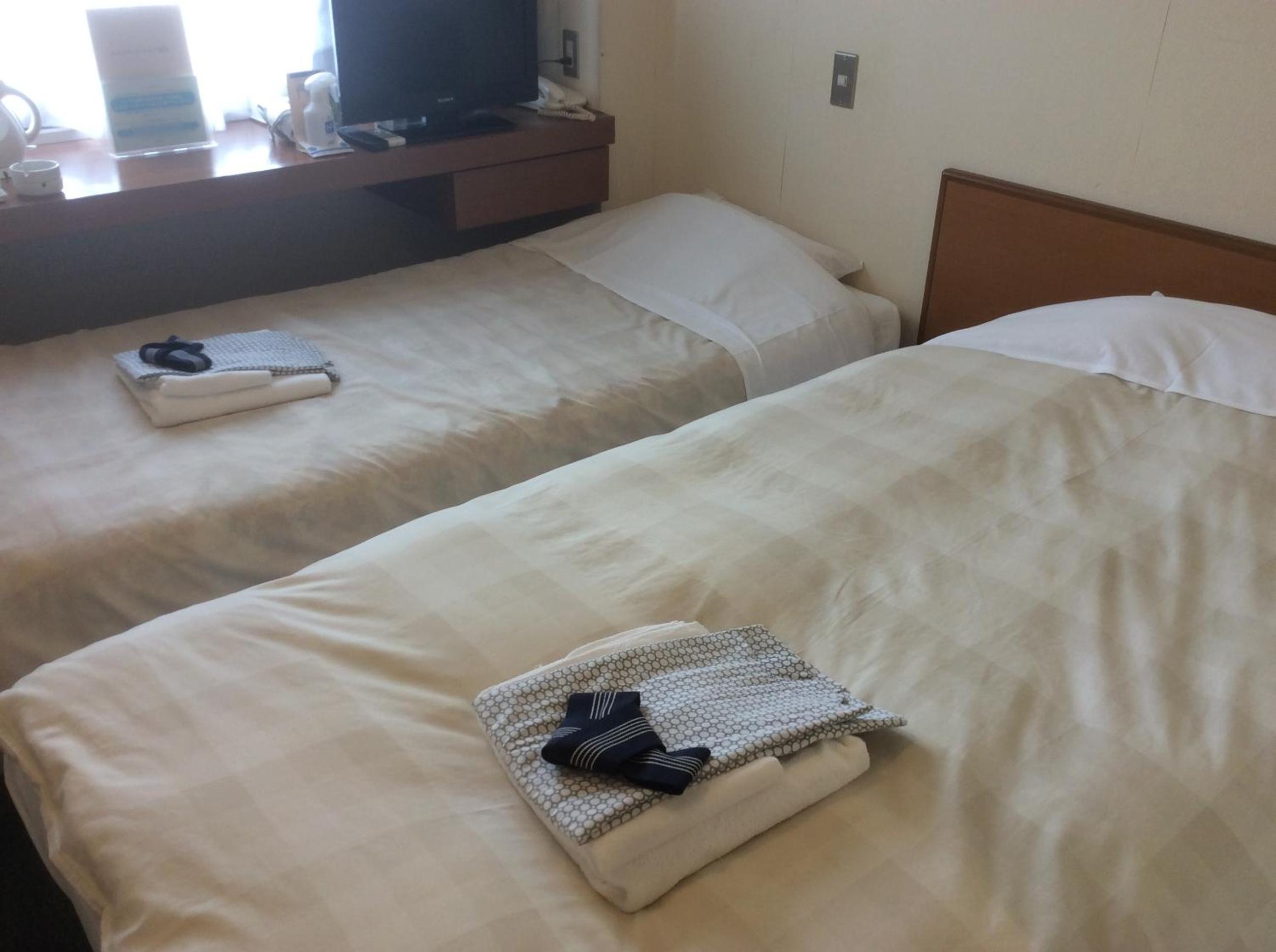 Twin Room - Smoking photo 1
