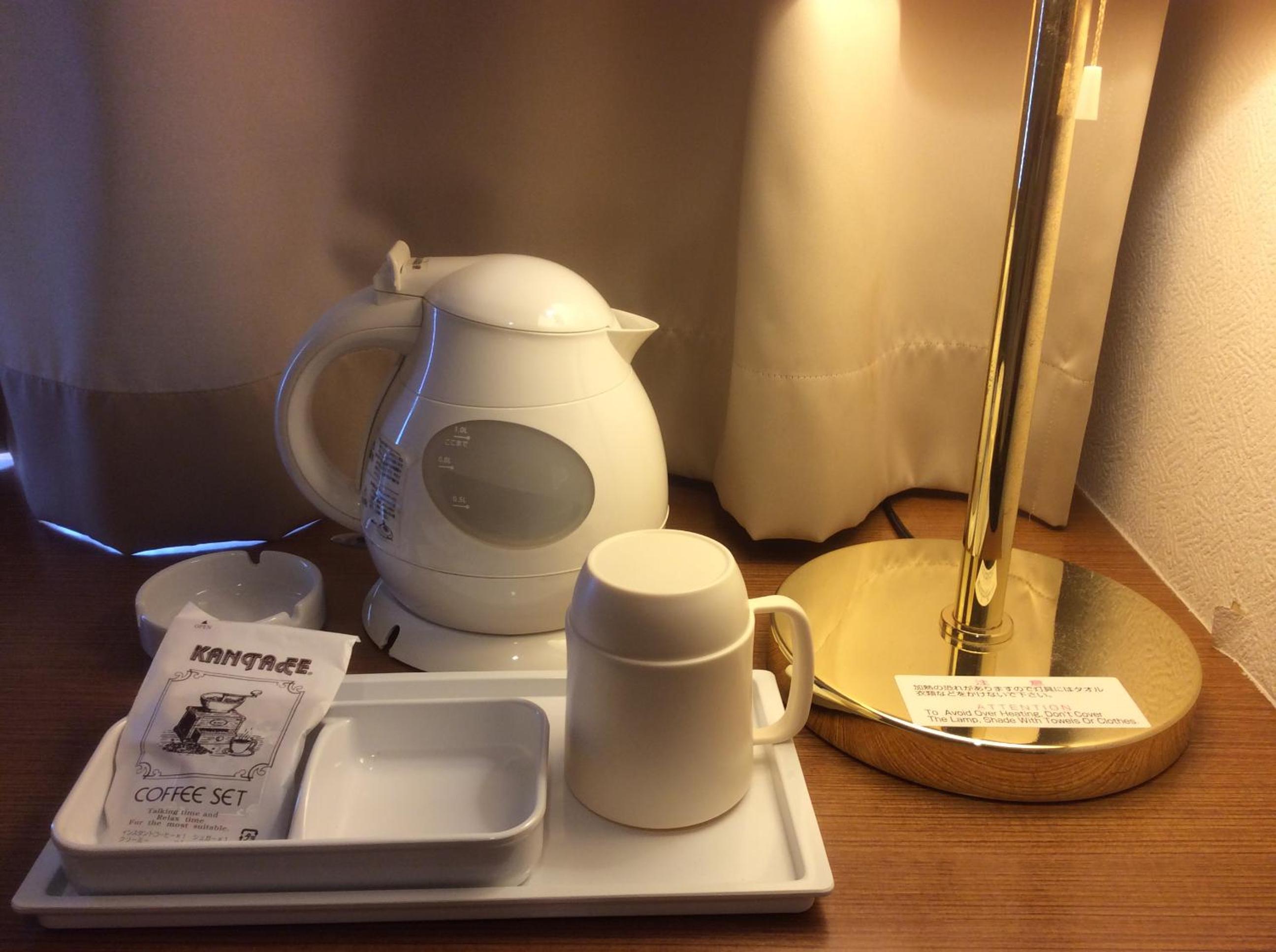 Single Room - Smoking photo 3