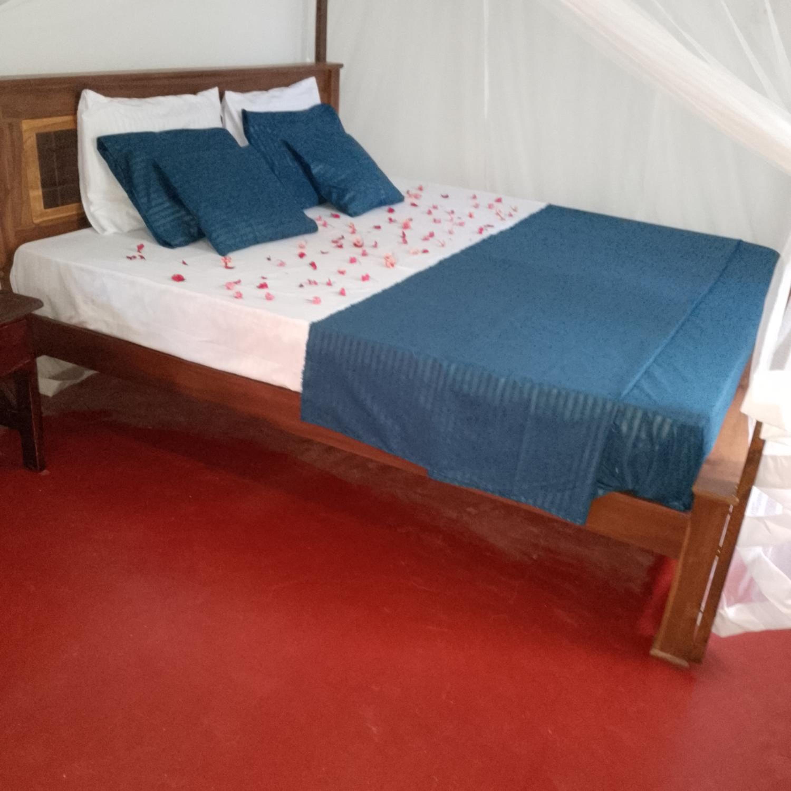Double Room with Balcony (2 Adults + 1 Child) photo 1