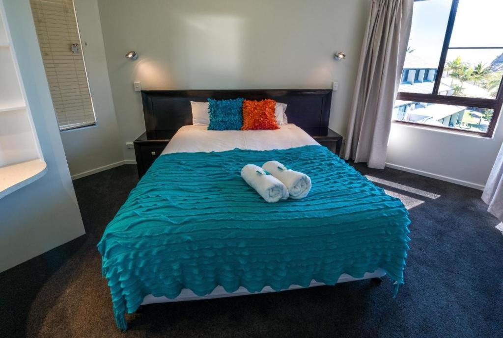 2 Bedroom Ocean View Apartment