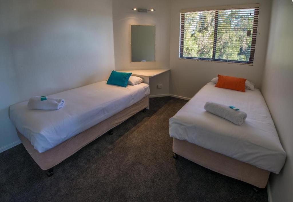 2 Bedroom Ocean View Apartment
