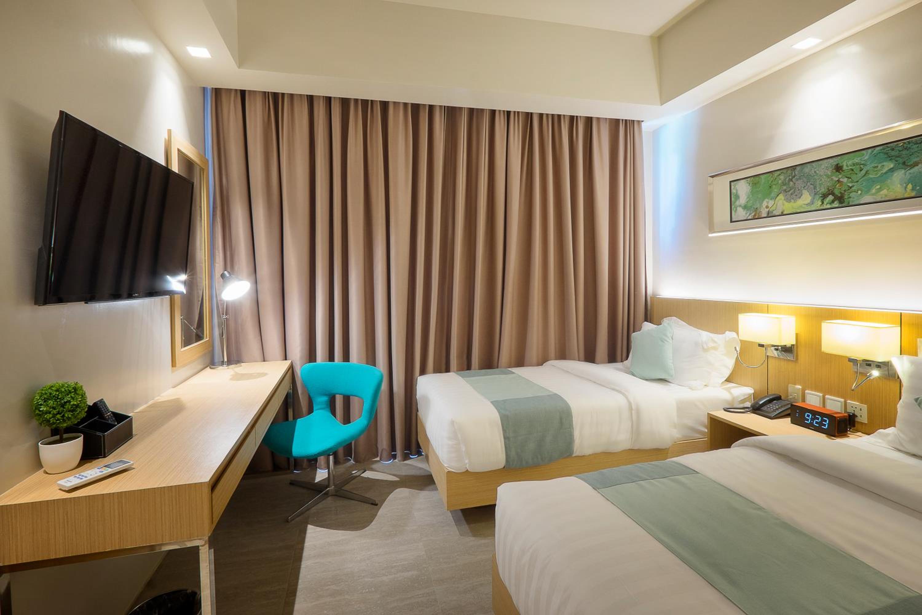 Standard Twin Room - Photo 4