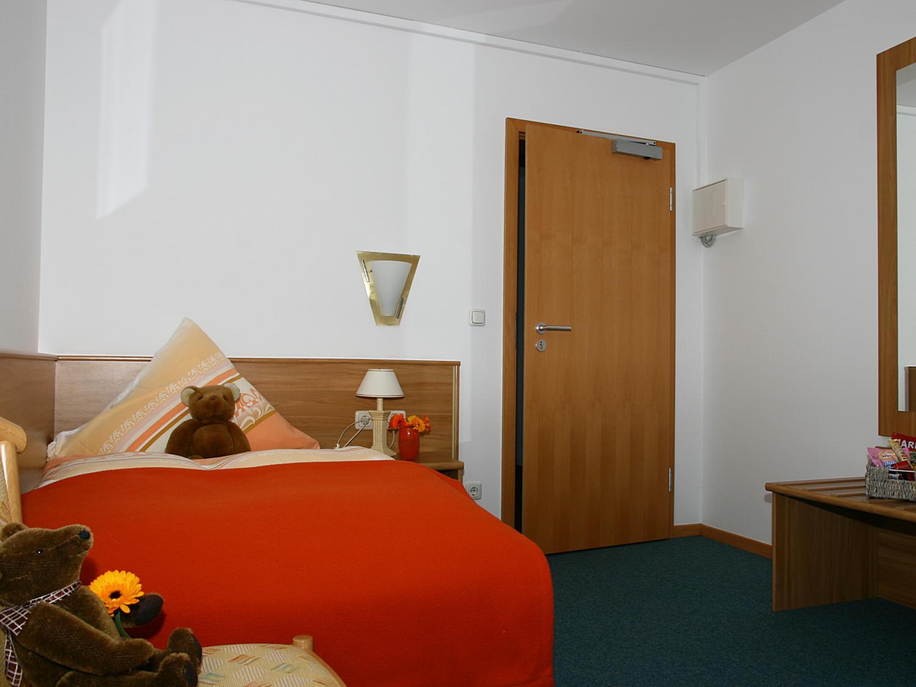 Single Room photo 3