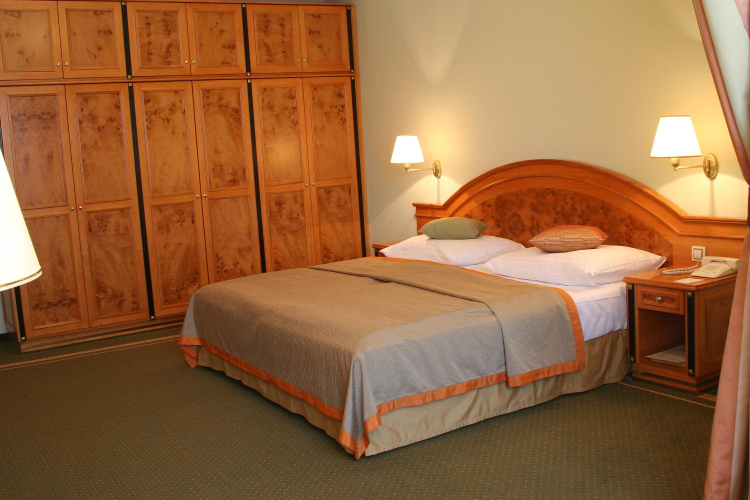 Double or Twin Room photo 2