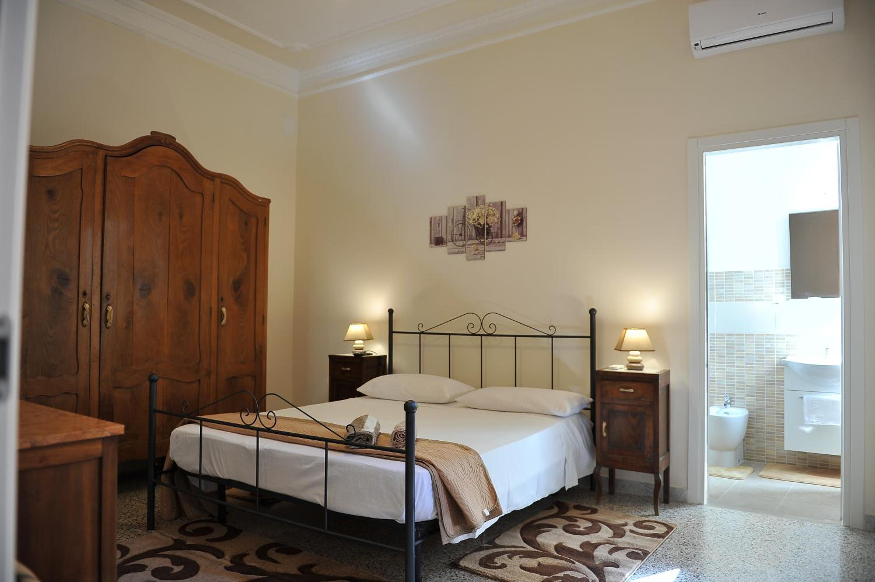Double Room photo 1