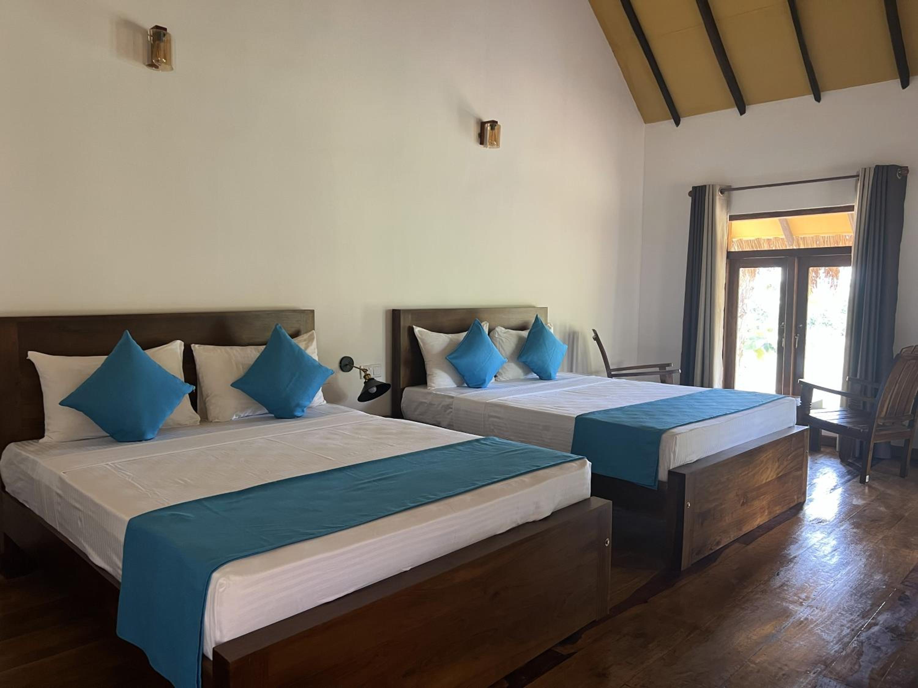 Deluxe Family Room - Photo 4
