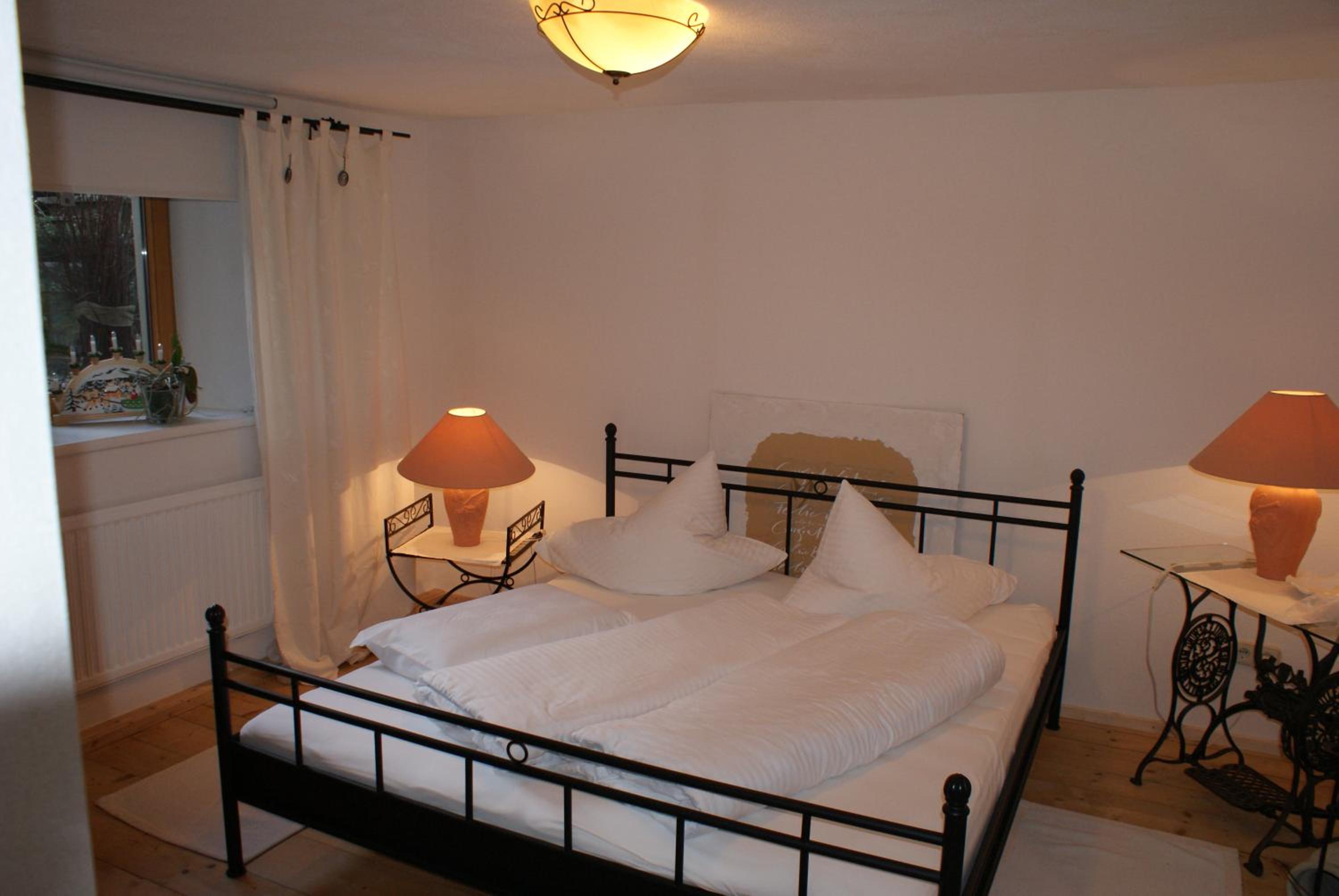 Two-Bedroom Apartment with Terrace - Photo 2