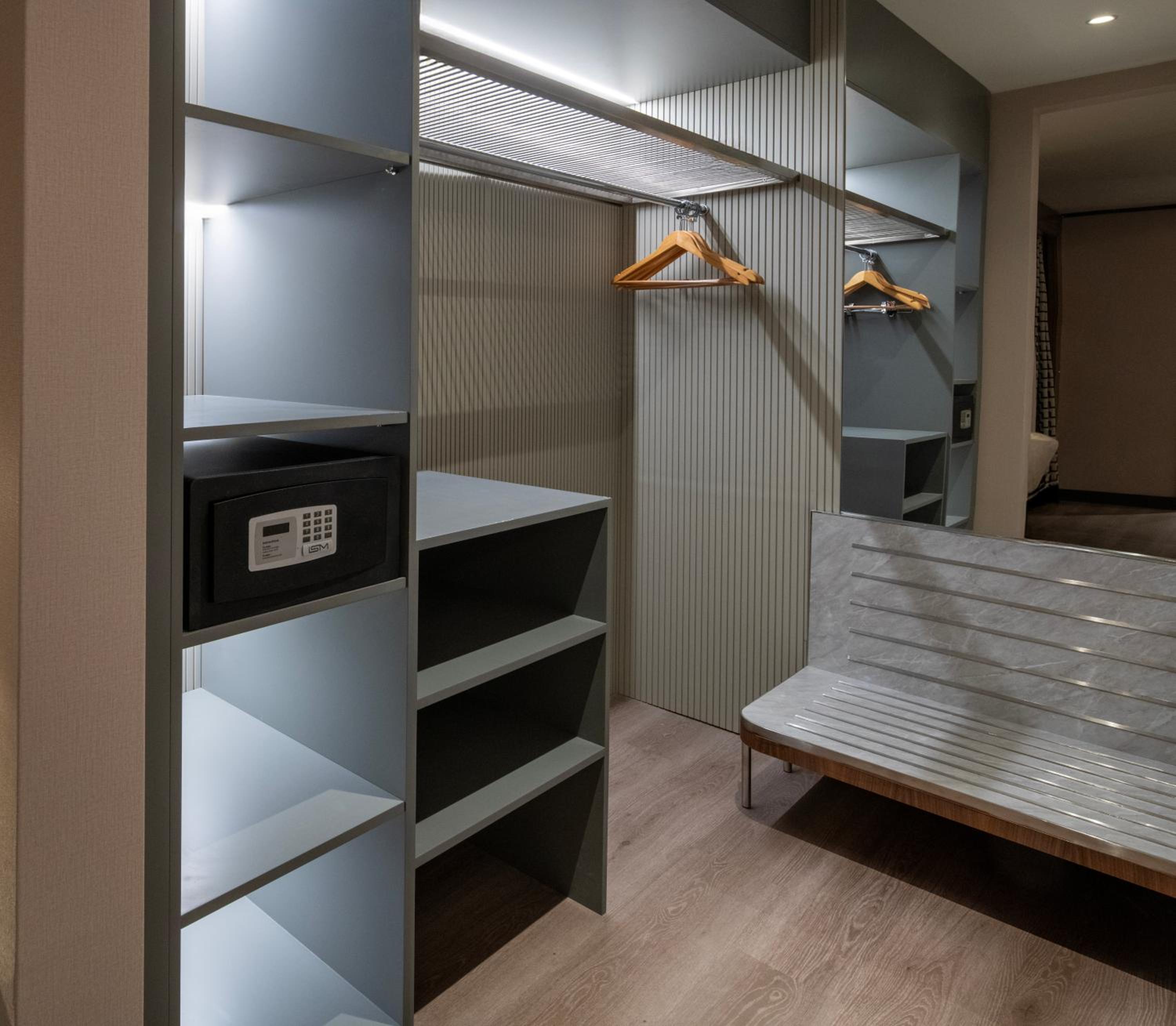 Superior Room with Two Twin Beds photo 1