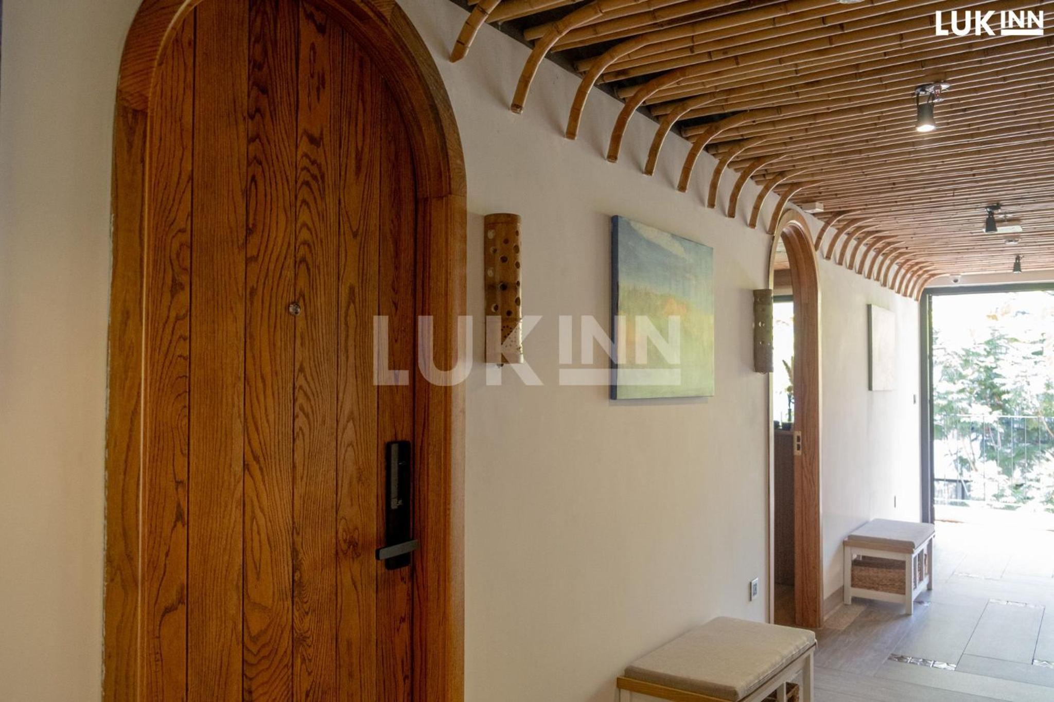 4-Bed Mixed Dormitory Room with Curtain