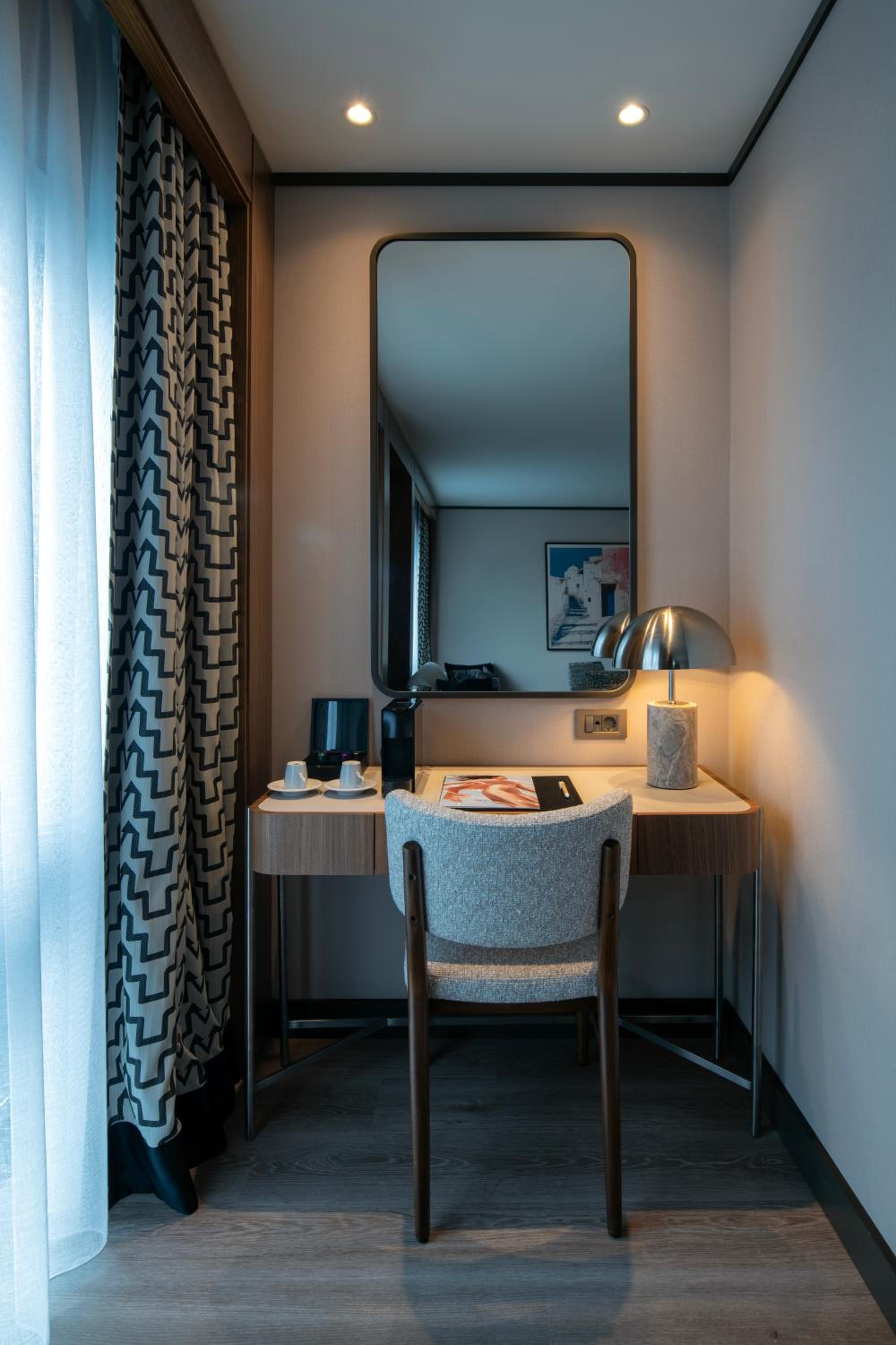 Junior Suite with Two Single Beds photo 1