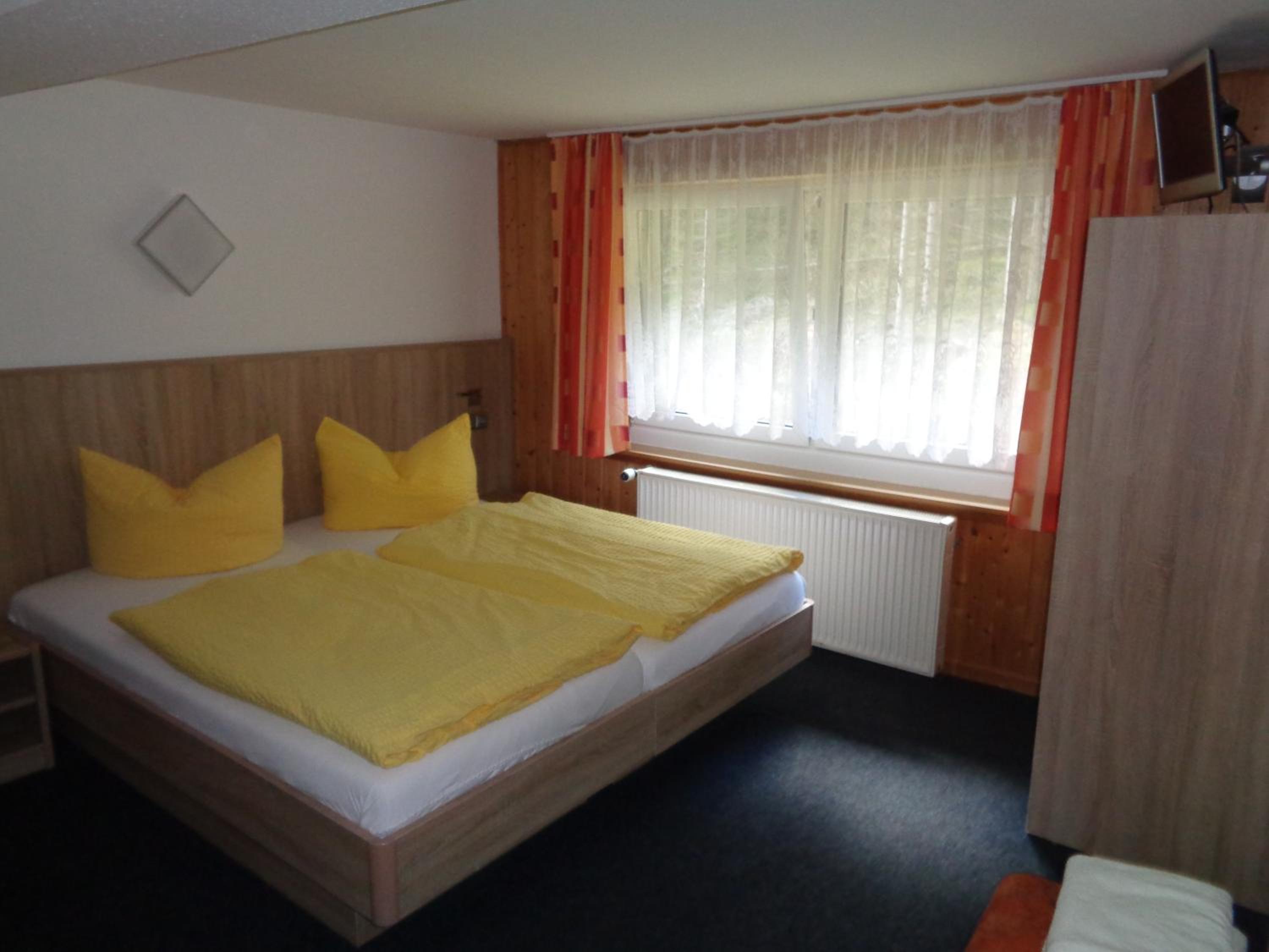 Double Room - Photo 8