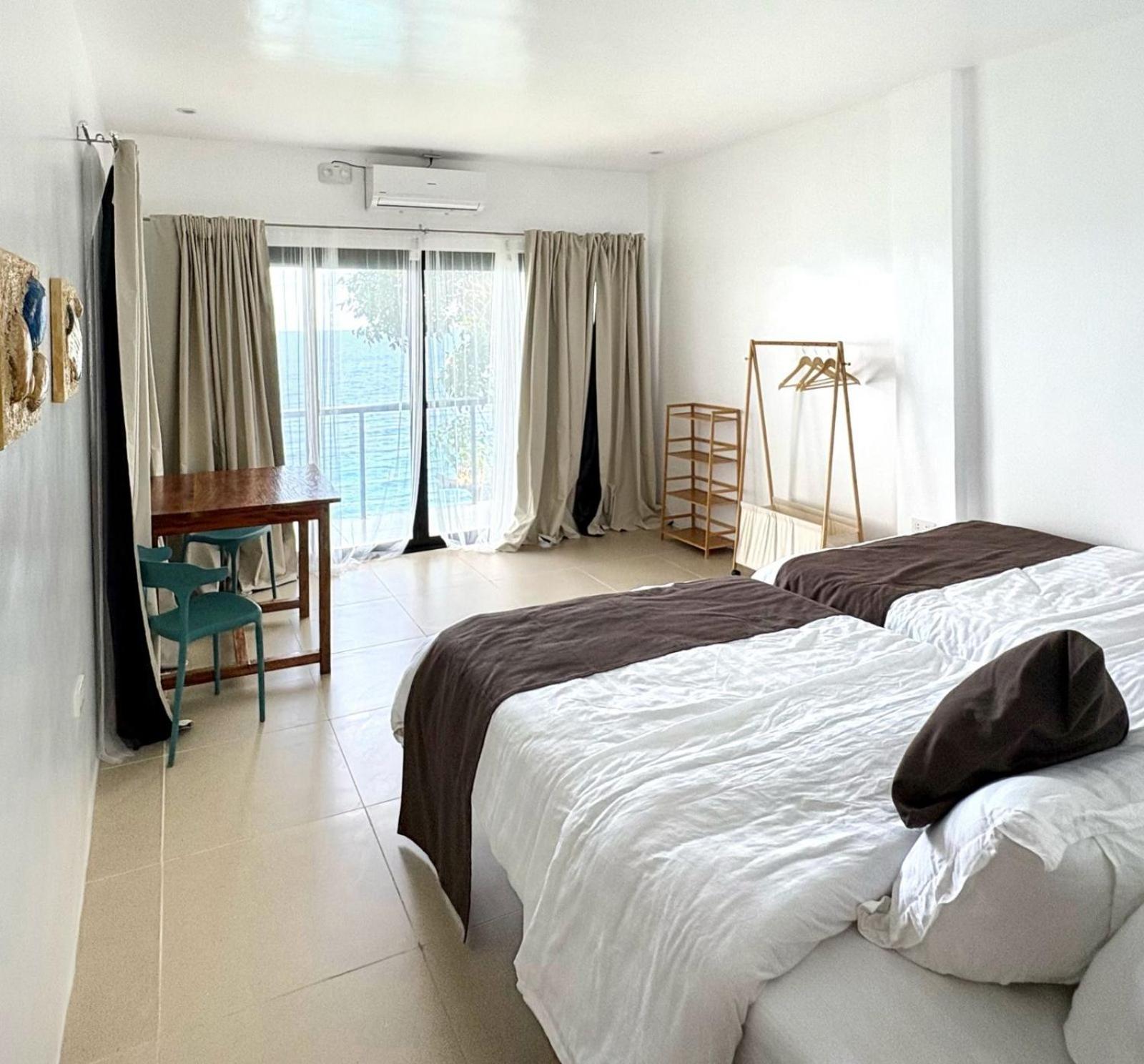 Double Room with Balcony and Sea View photo 2