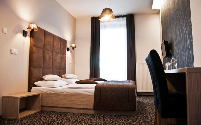 Double Room - Photo 6