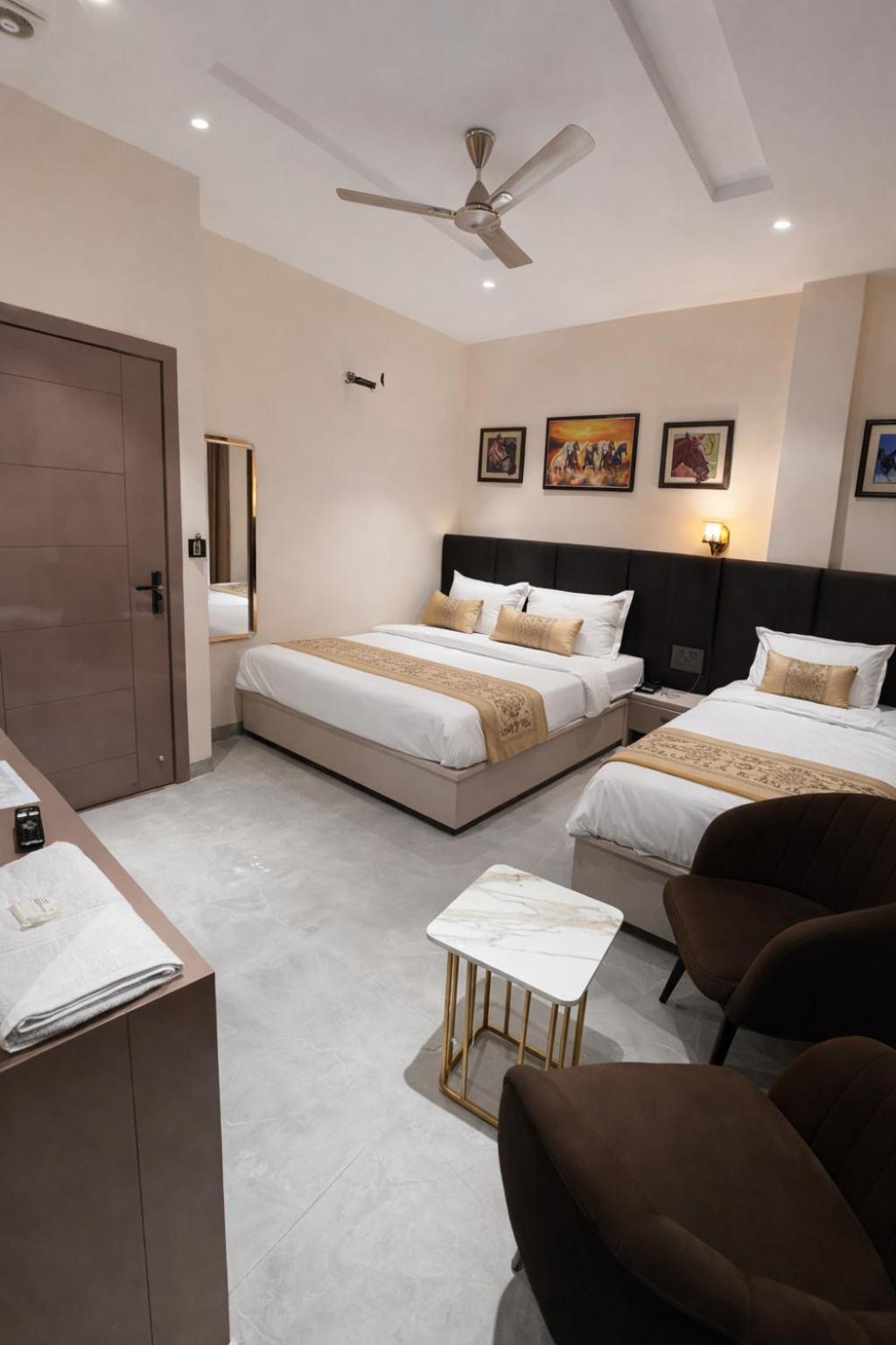 Comfort Triple Room