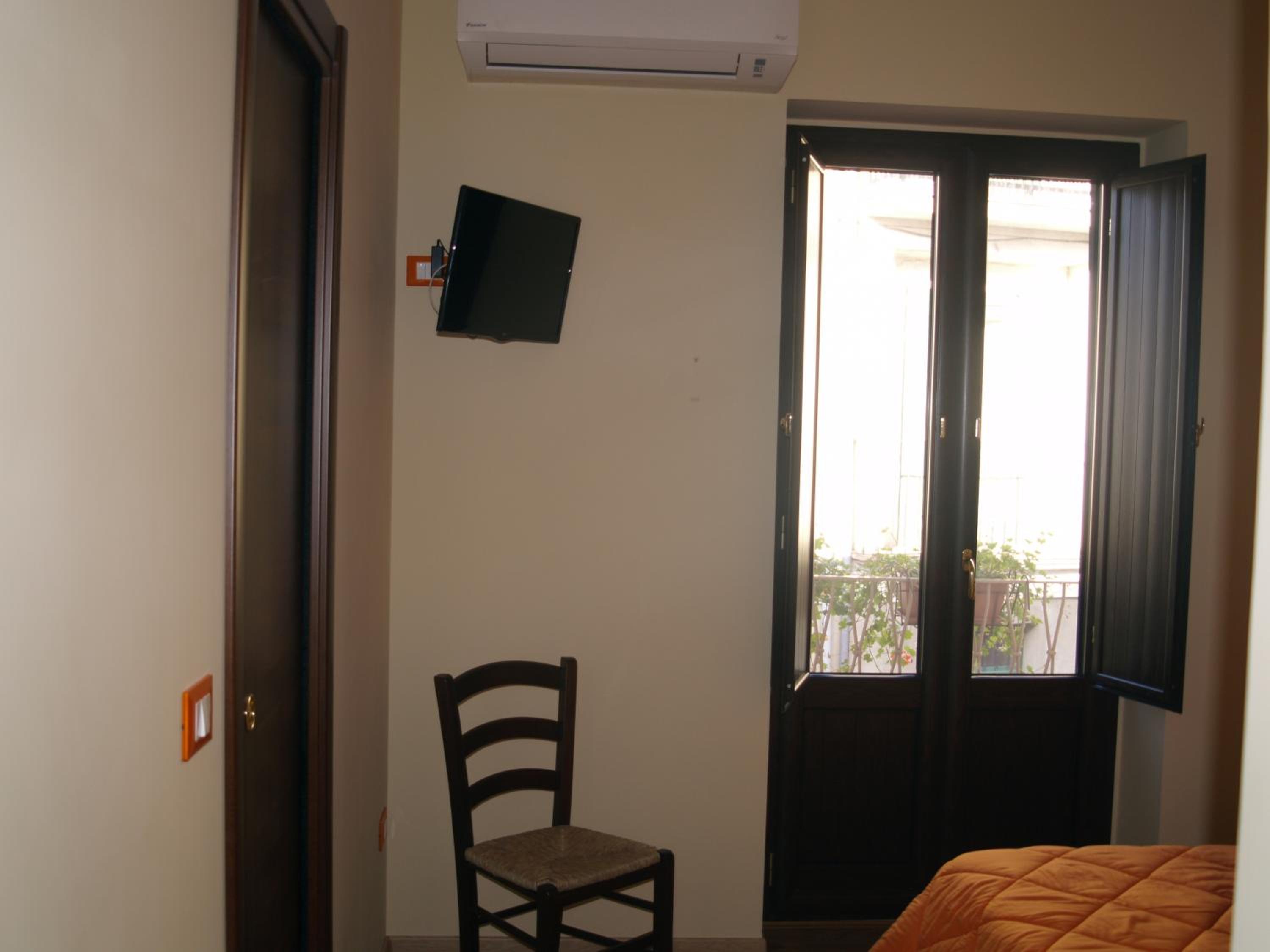 Double Room with Balcony photo 1