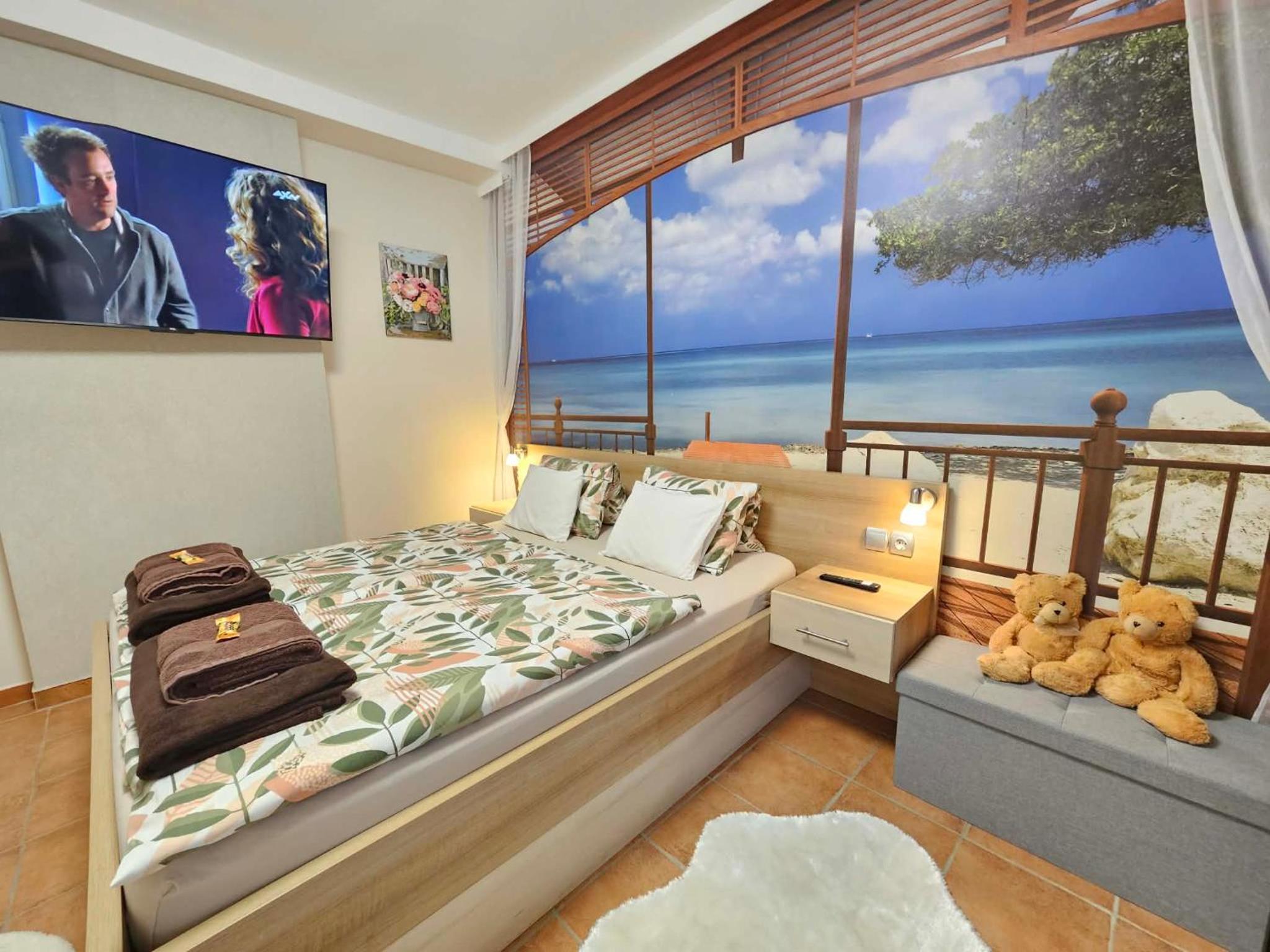 Deluxe Suite with Spa Bath photo 1