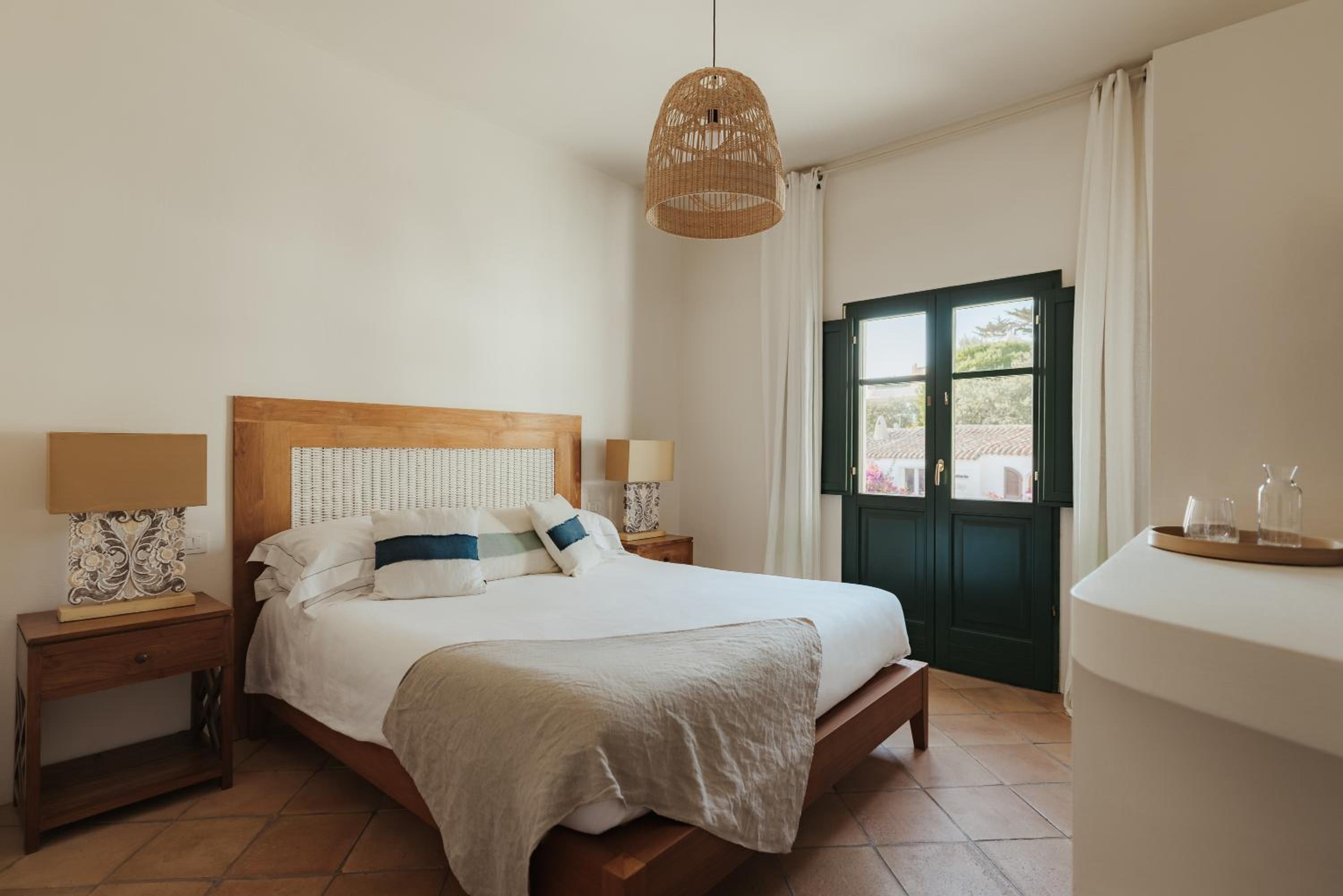 Deluxe Double Room with Balcony and Sea View photo 2